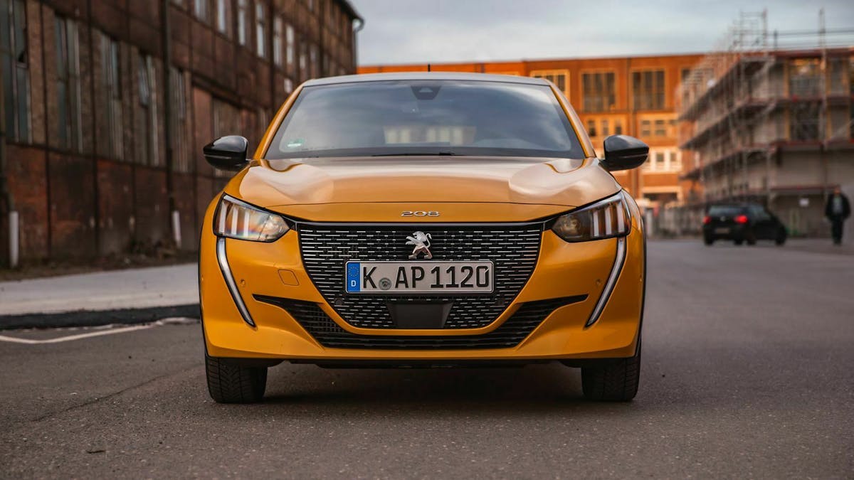 Peugeot 208 Test02