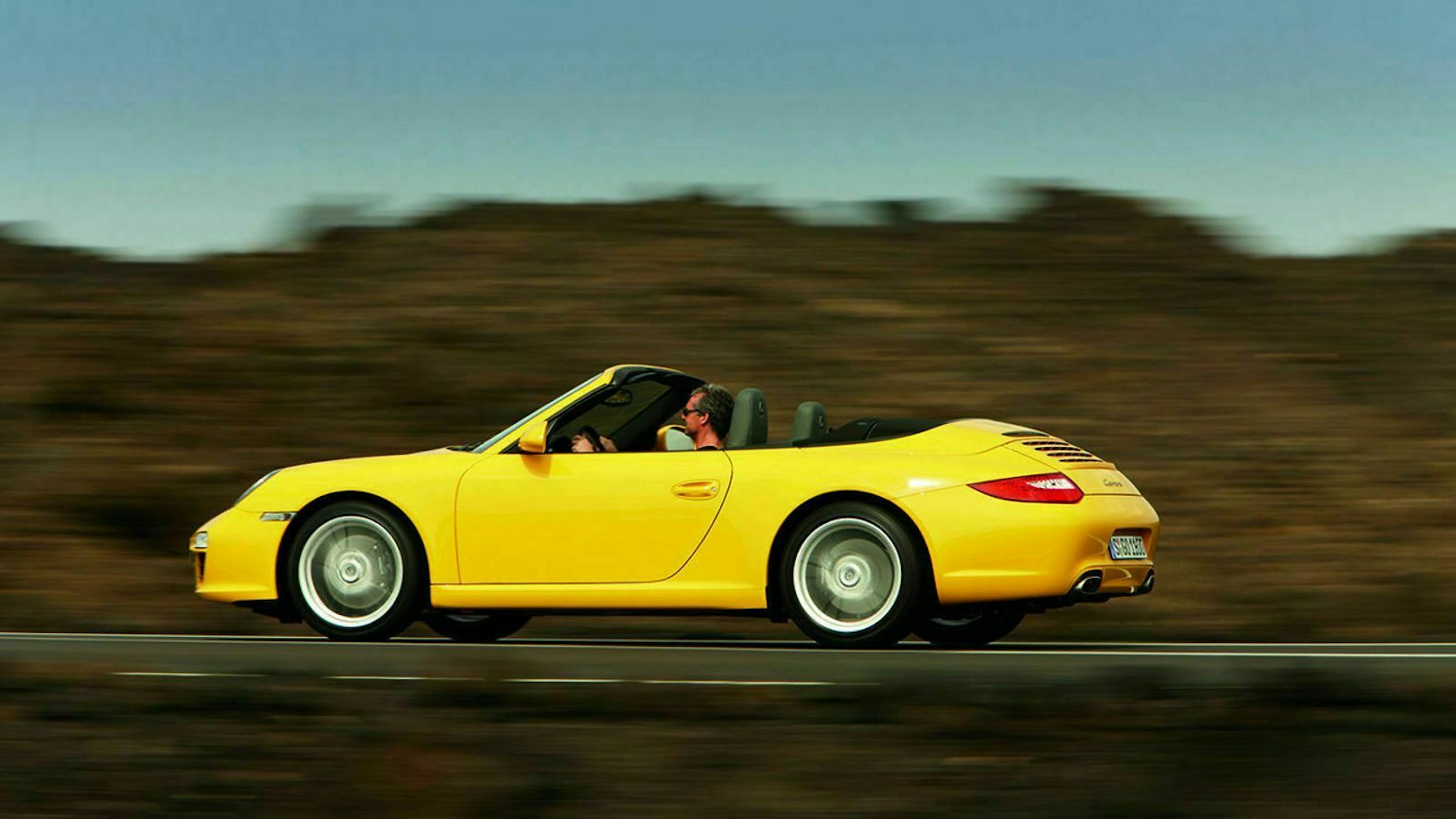 Vom 911er gibt es viele Varianten. Neben Coupé, Speedster und Targa auch das 911er-Cabrio