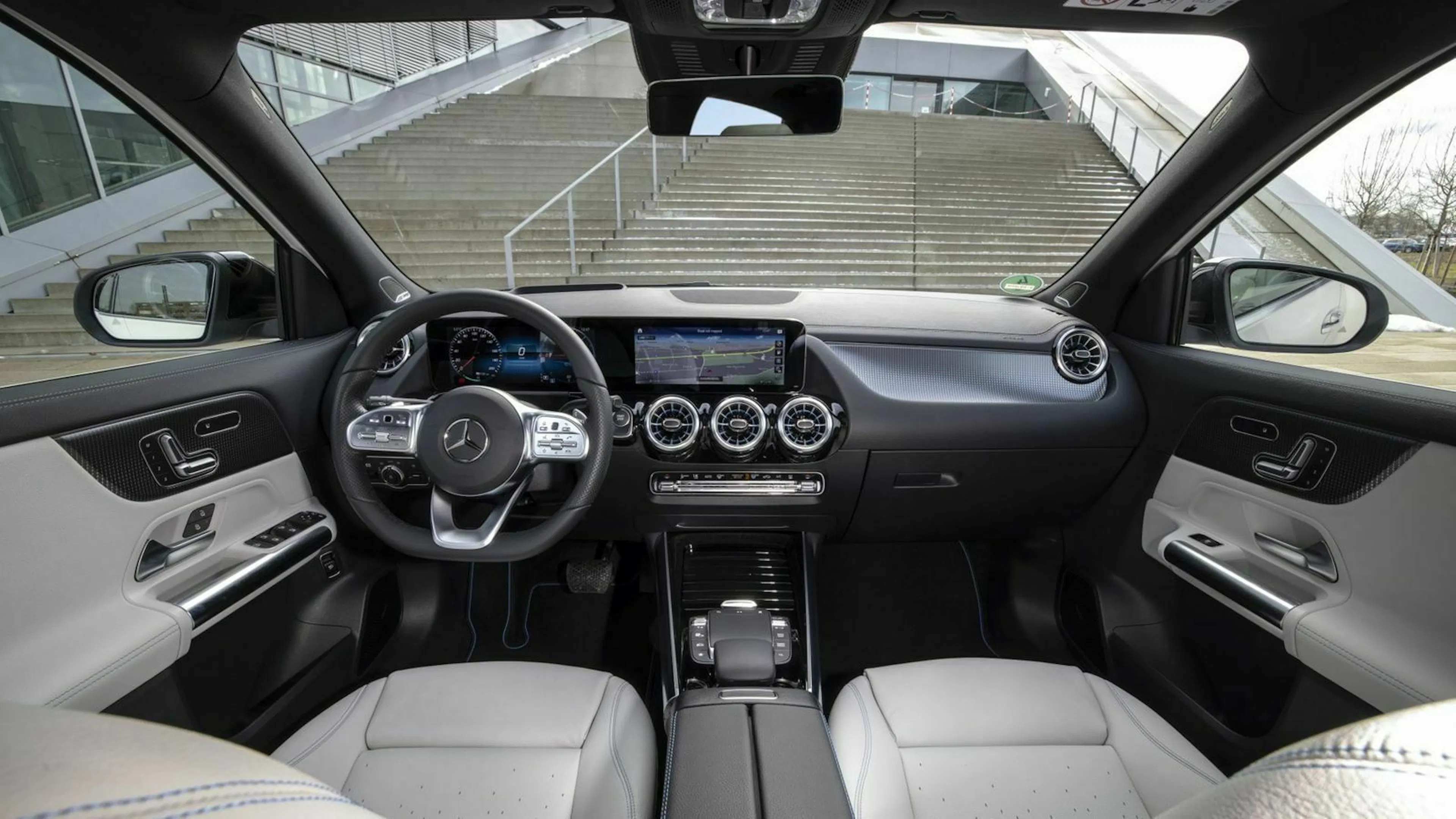 Mercedes-Benz EQA Cockpit