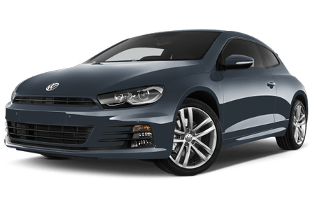 Dunkelblauer, sportlicher VW Golf mit glänzender Lackierung, Dreitürer-Design und stylischen Felgen vor weißem Hintergrund.