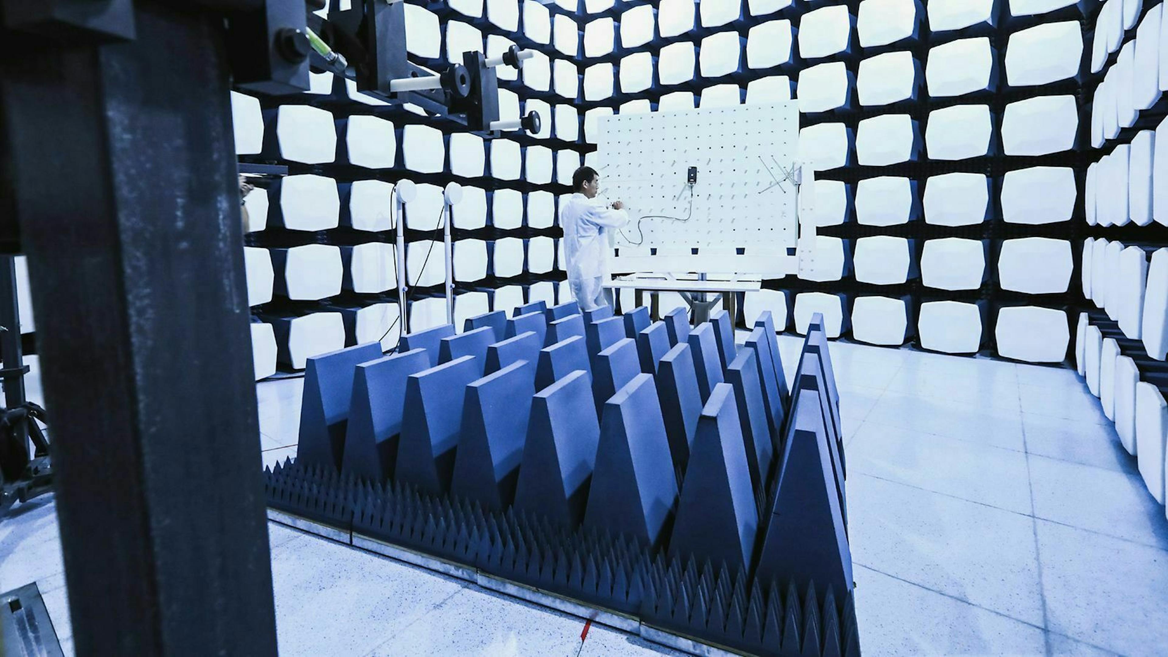 BU: Zwar ist der Lithium-Ionen-Akku der aktuellste Stand der Technik, Forscher suchen jedoch bereits nach einem Nachfolger.