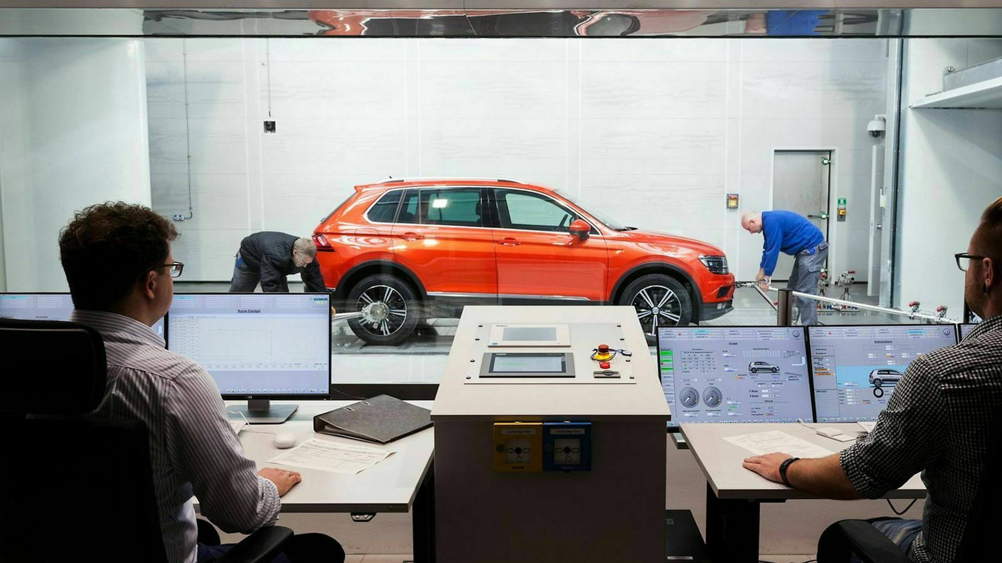 VW Tiguan im Windkanal