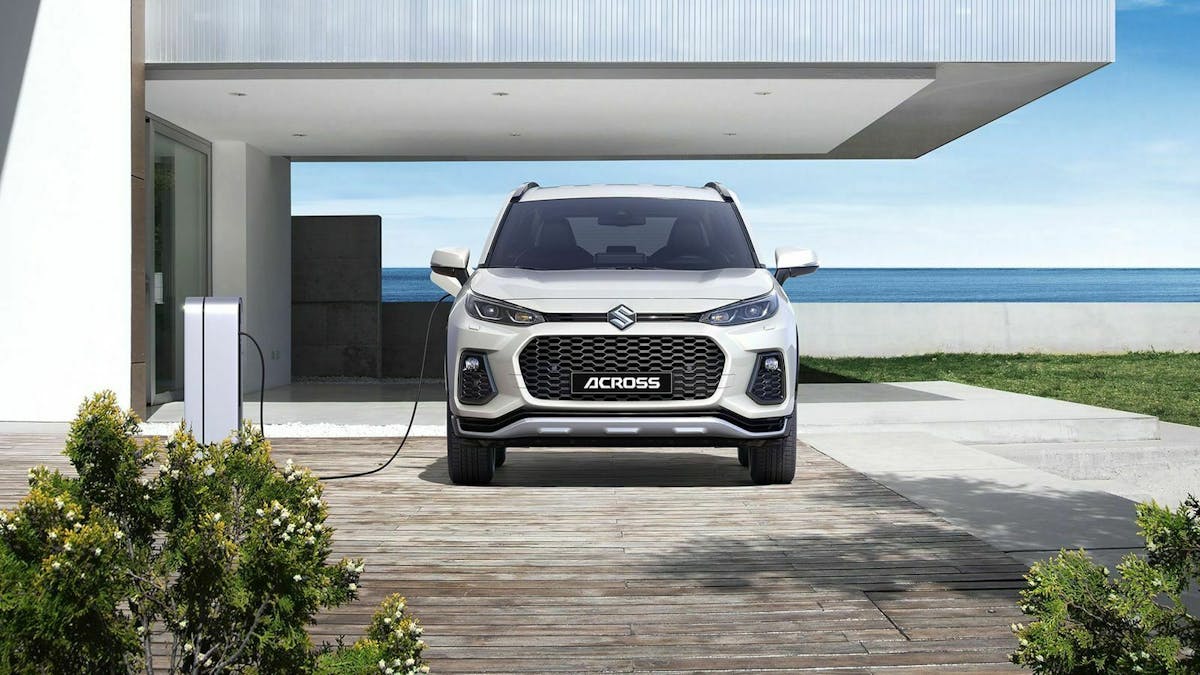 Suzuki Across in Frontansicht