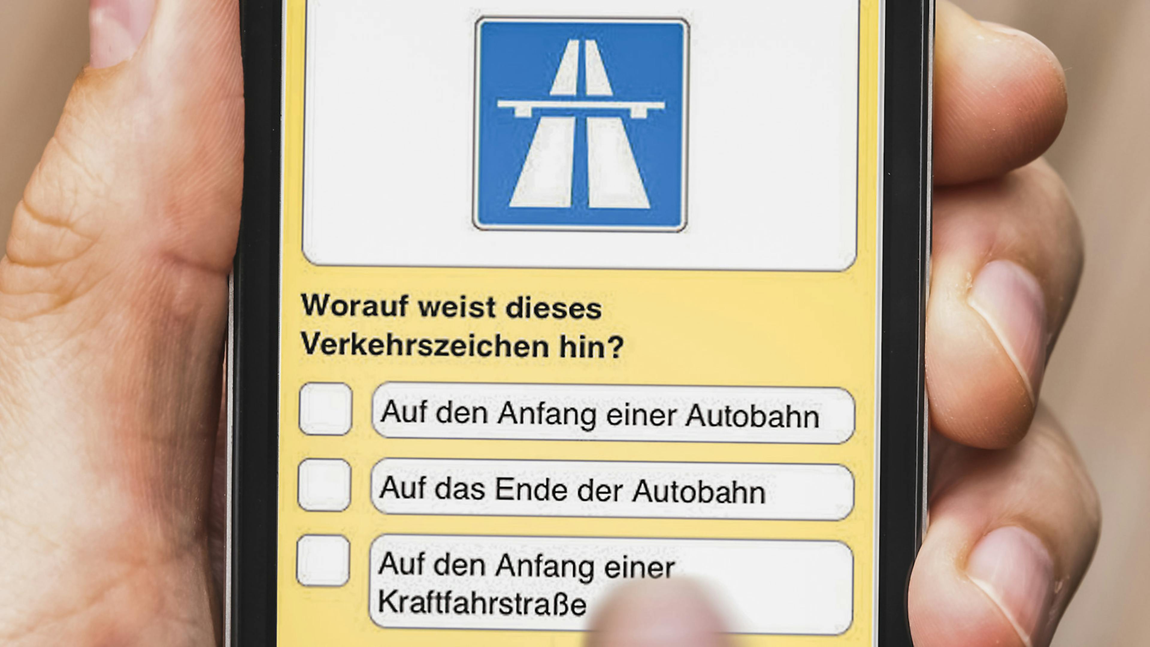 Eine Führerschein App in Benutzung