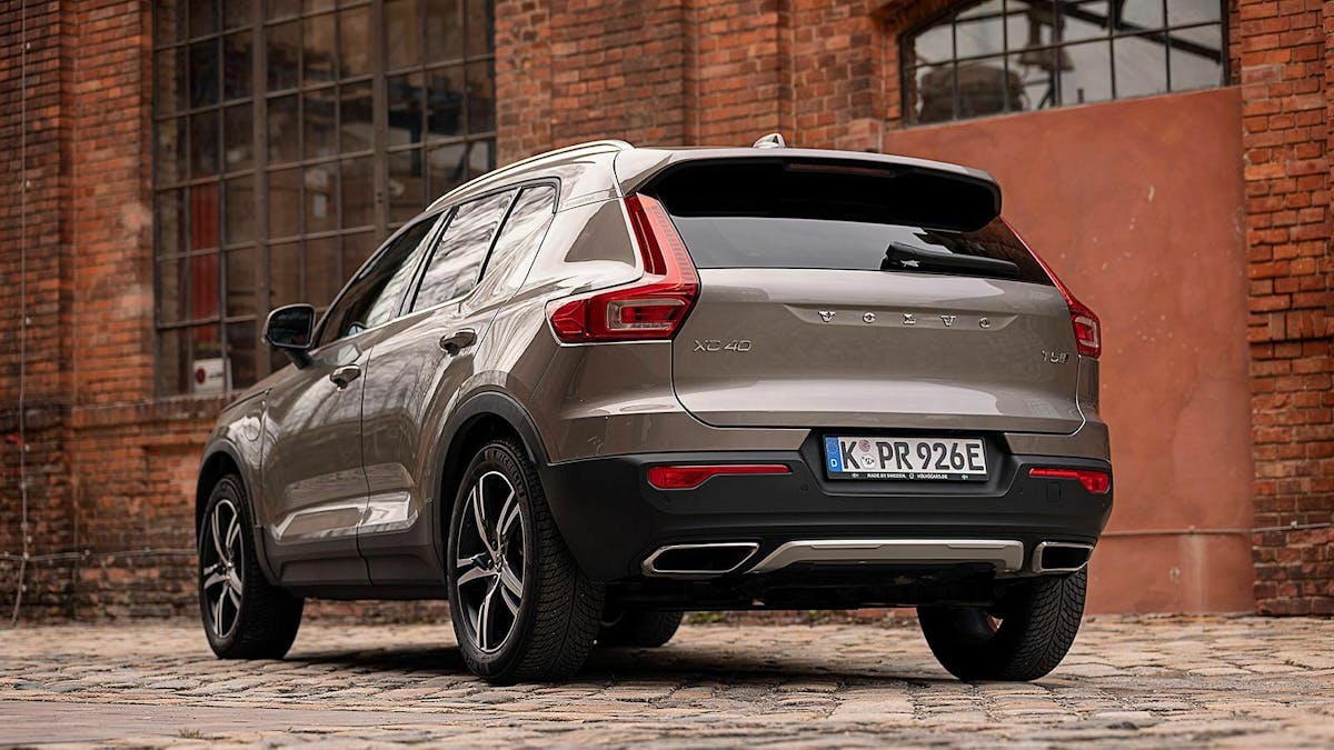 Volvo XC40 PHEV dreiviertel-heckansicht