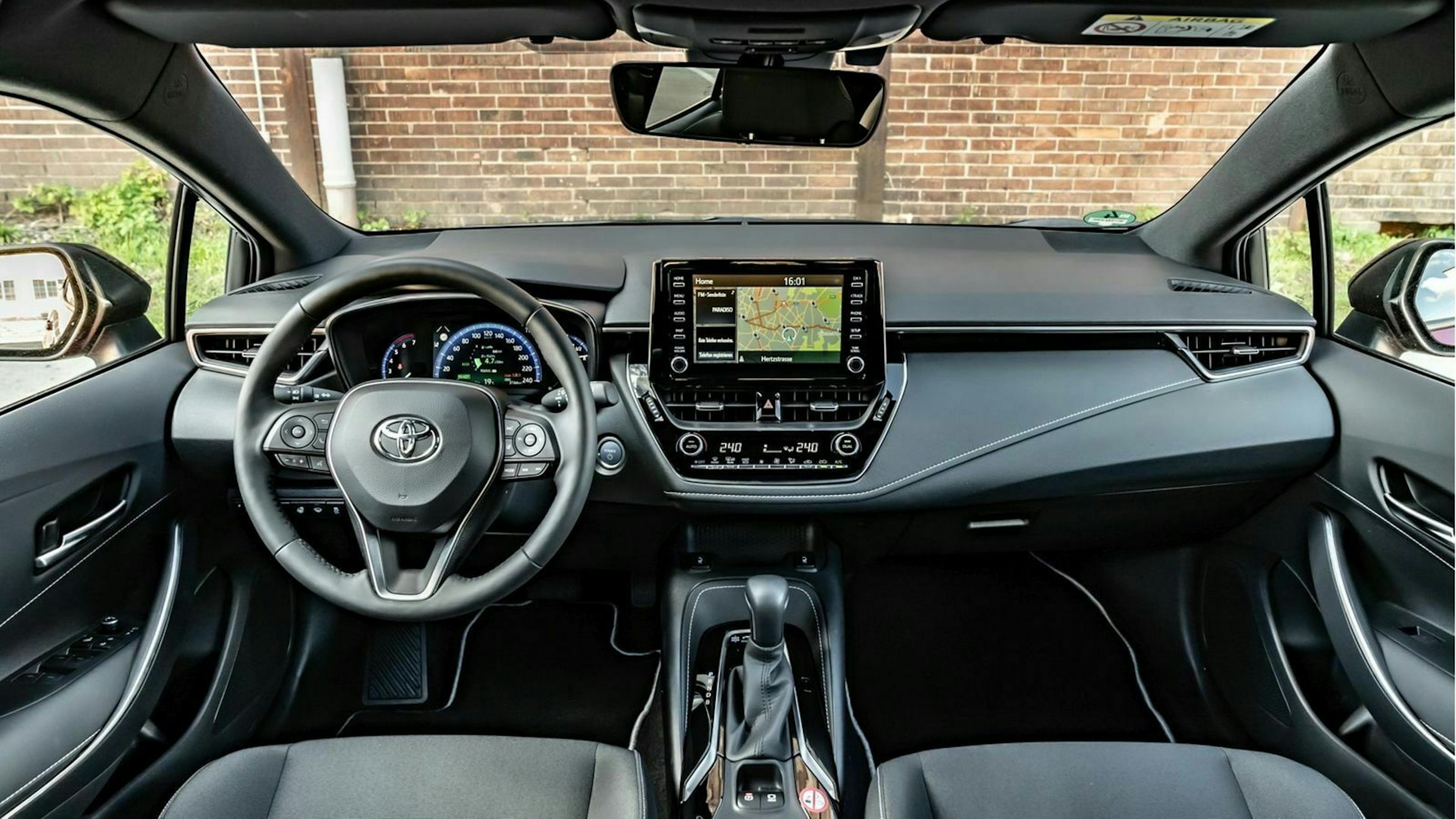 Toyota Corolla Cockpit