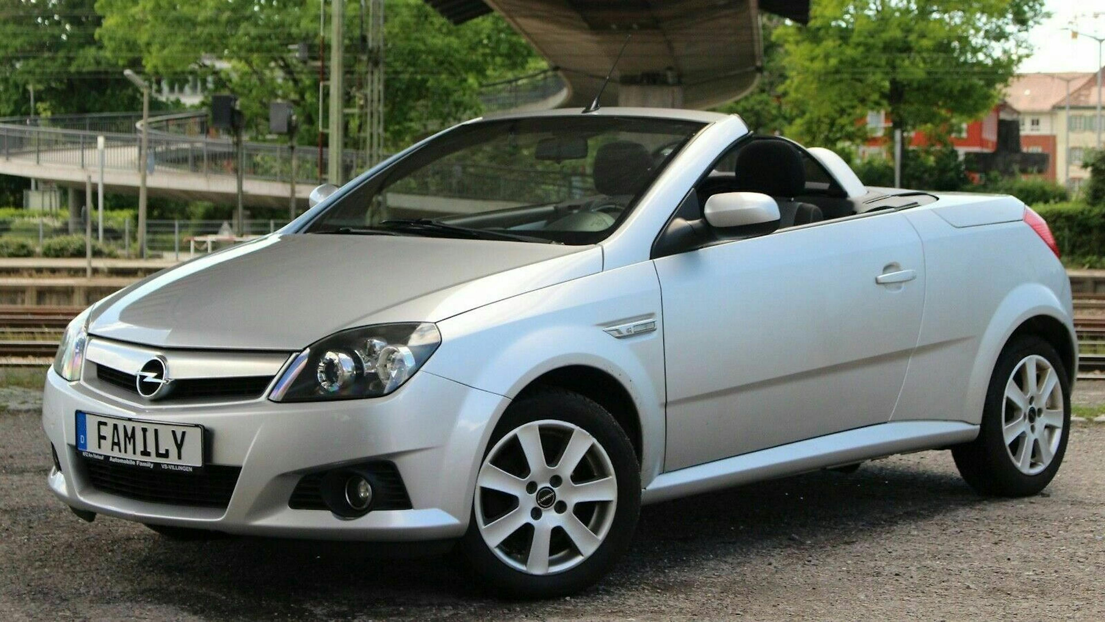 Tigra Automobile Family