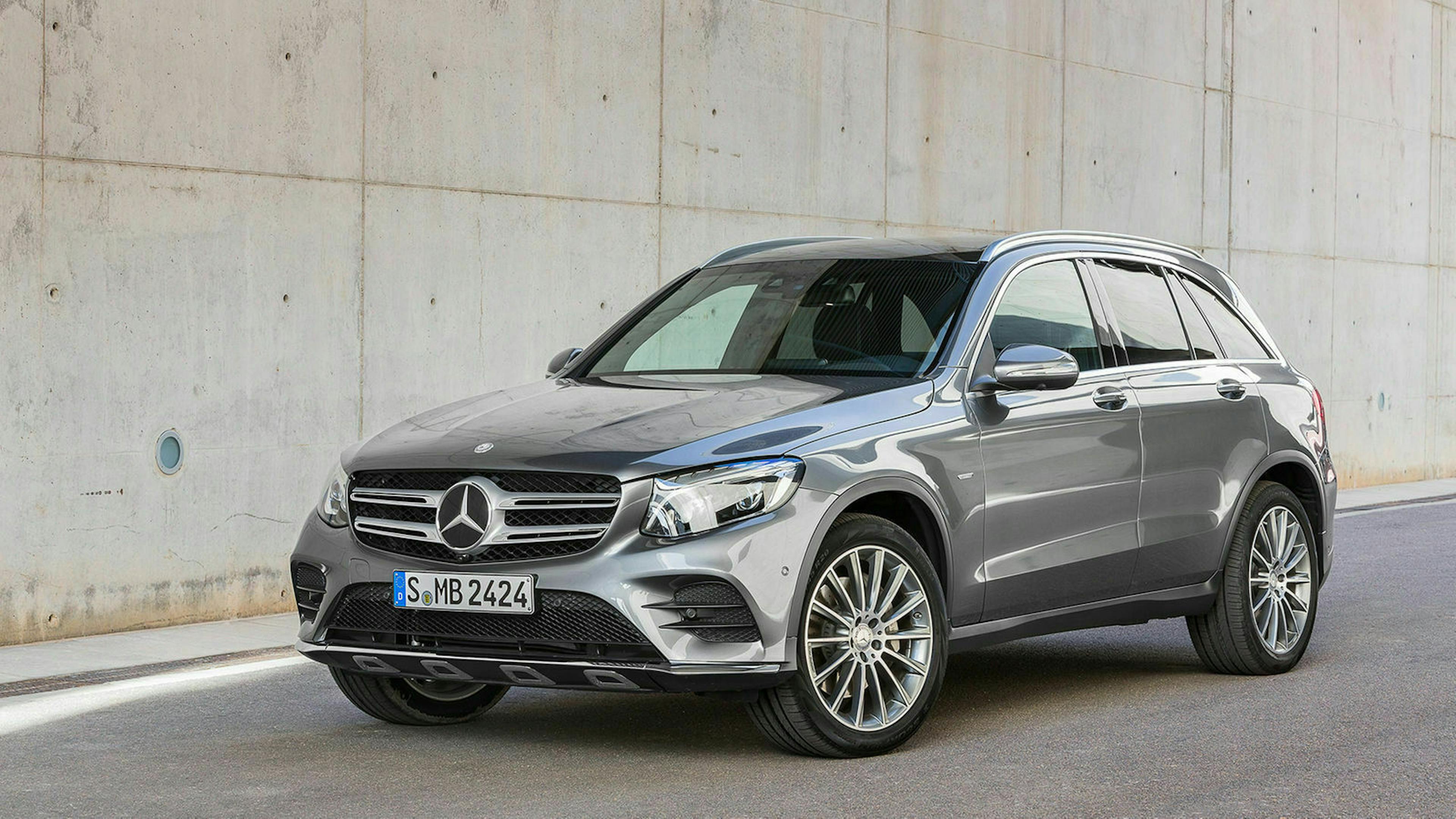 Mercedes GLC Vor-Facelift Dreiviertel-Frontansicht