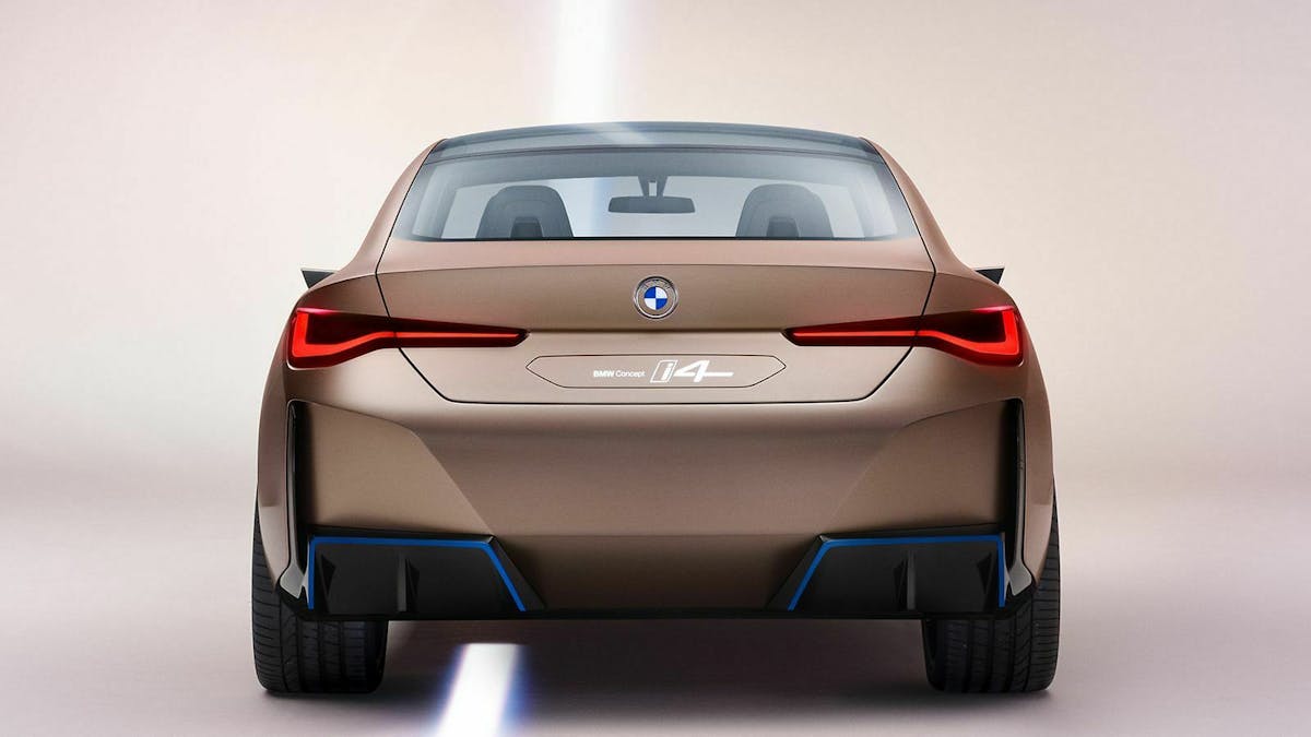Zu sehen ist das Heck des BMW Concept i4