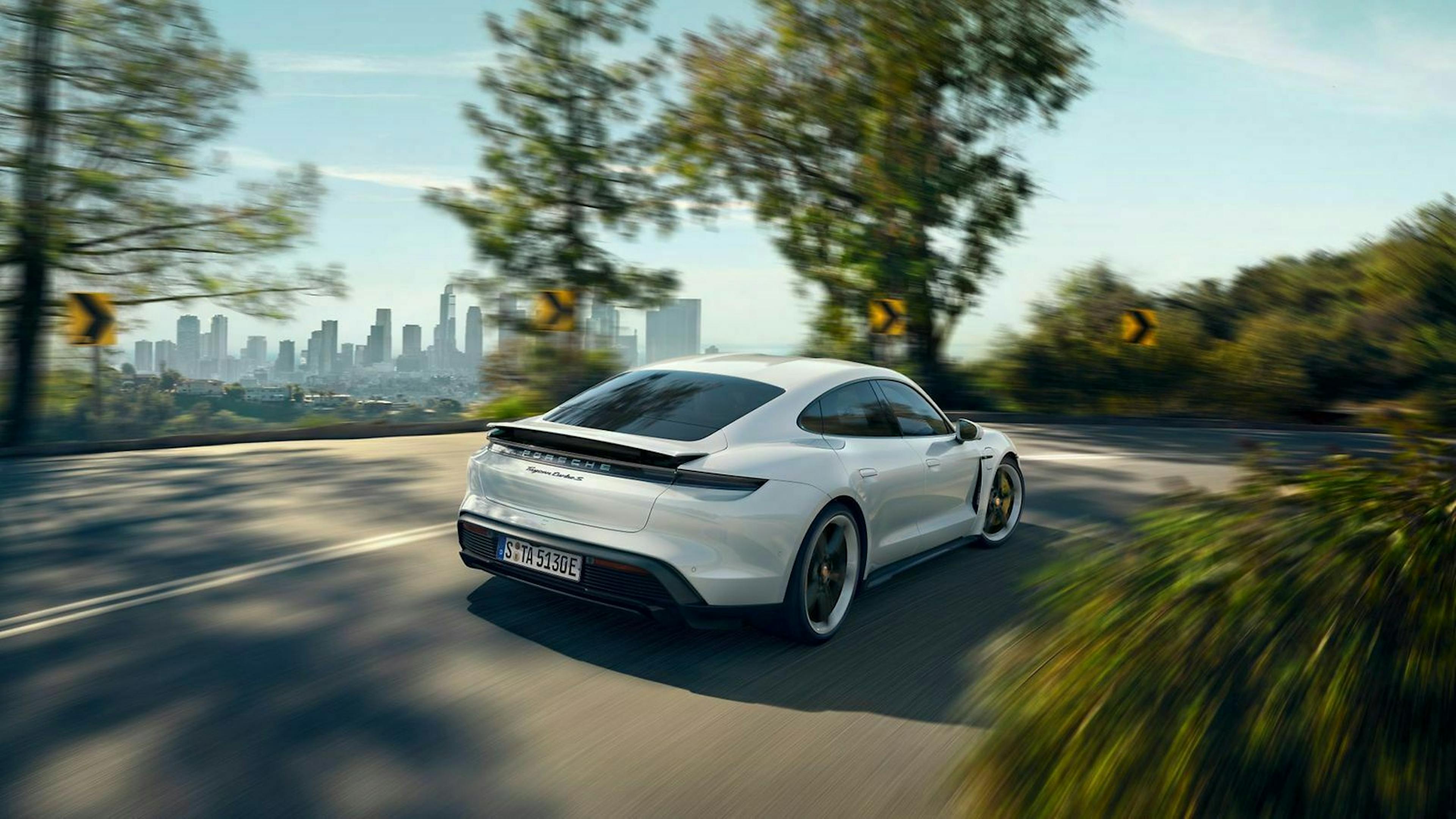 In der Topversion Turbo S leisten die E-Motoren im Taycan 761 PS