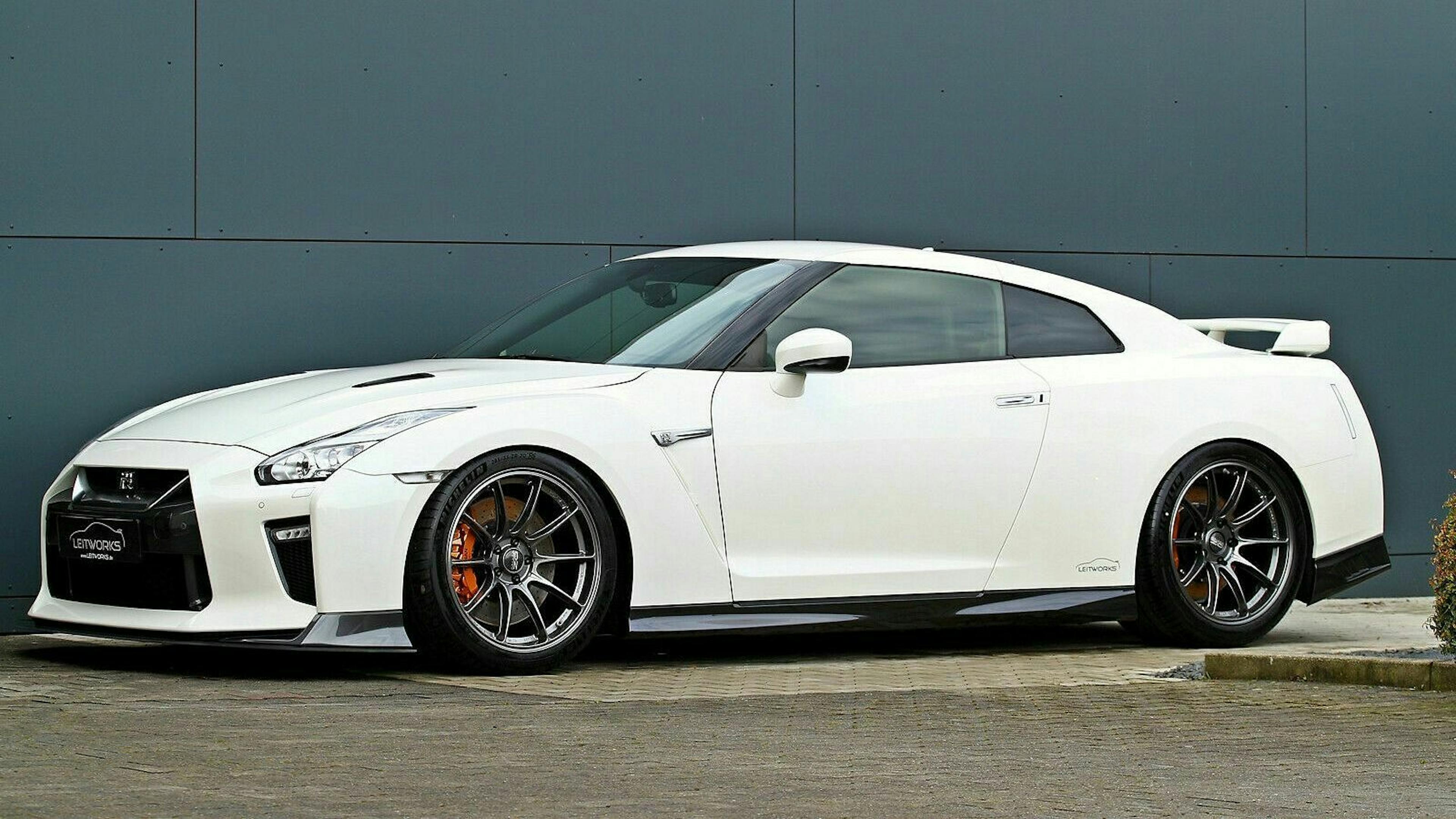 Nissan GT-R