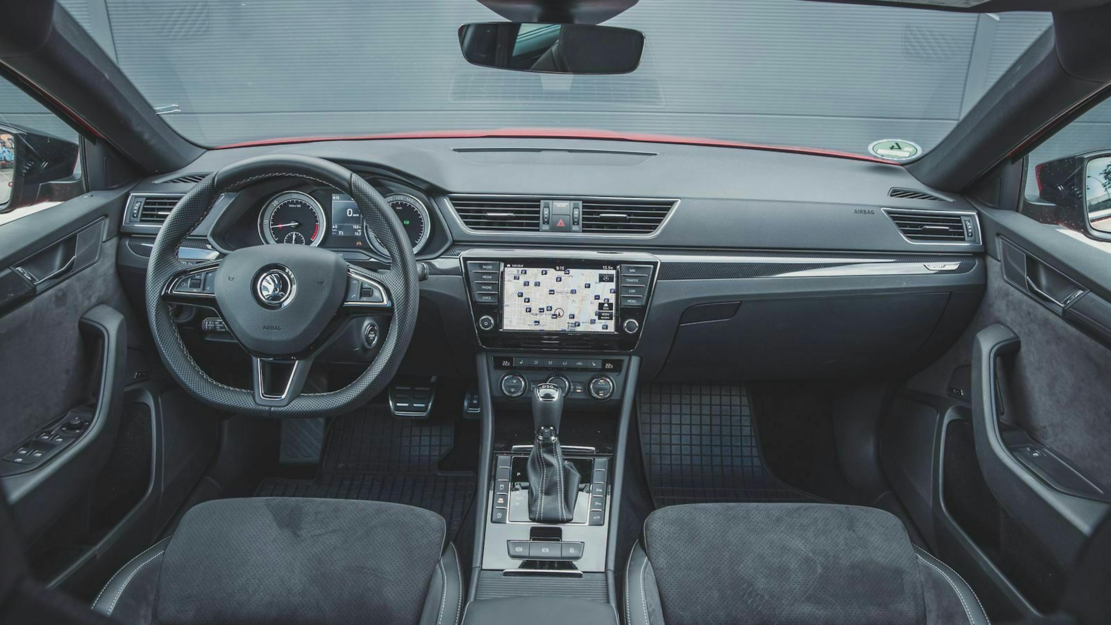 Für das voll-vernetzte Infotainment-System verlangt Škoda 2.600 Euro