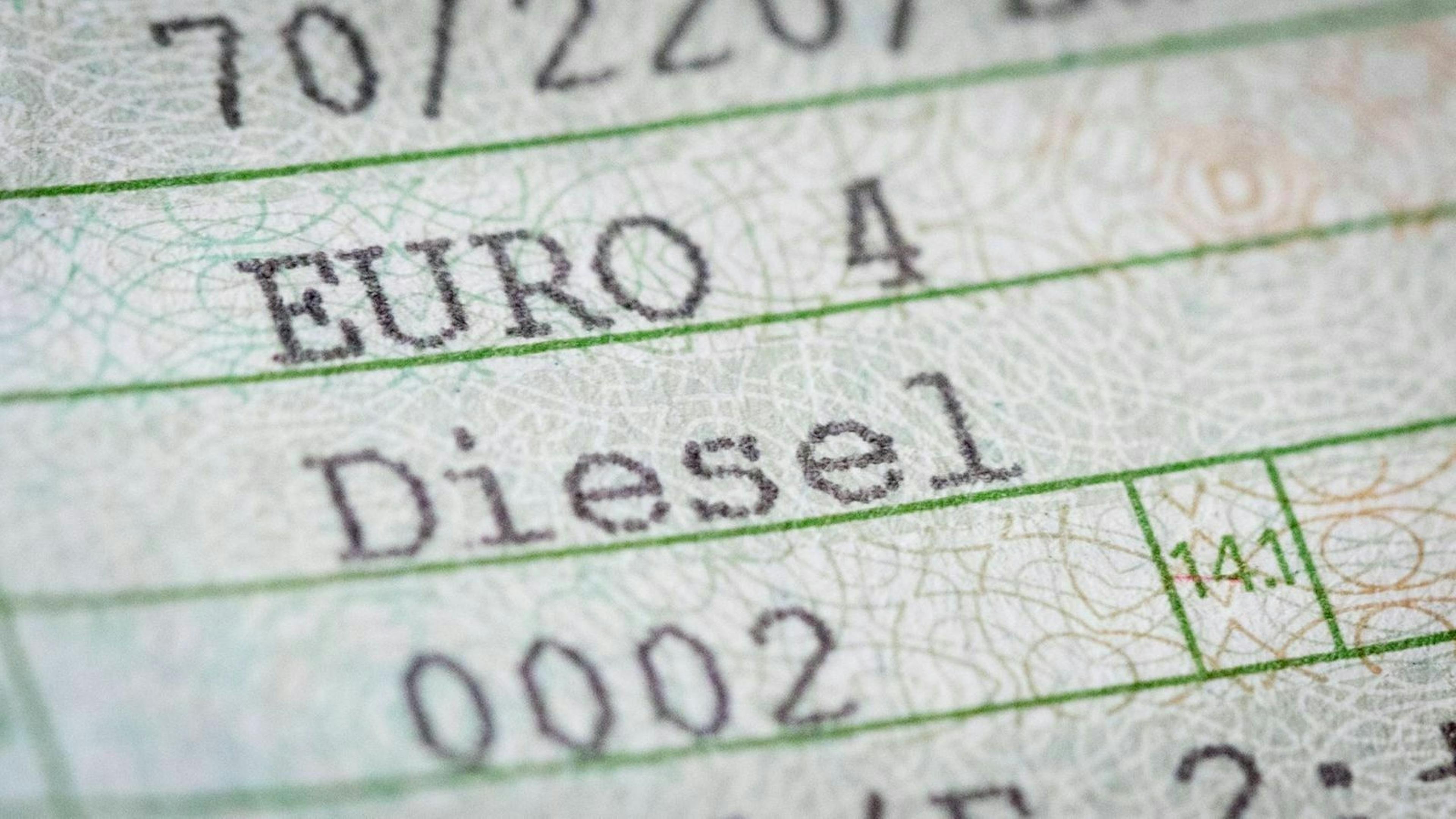 Zu sehen ist ein fahrzeugschein