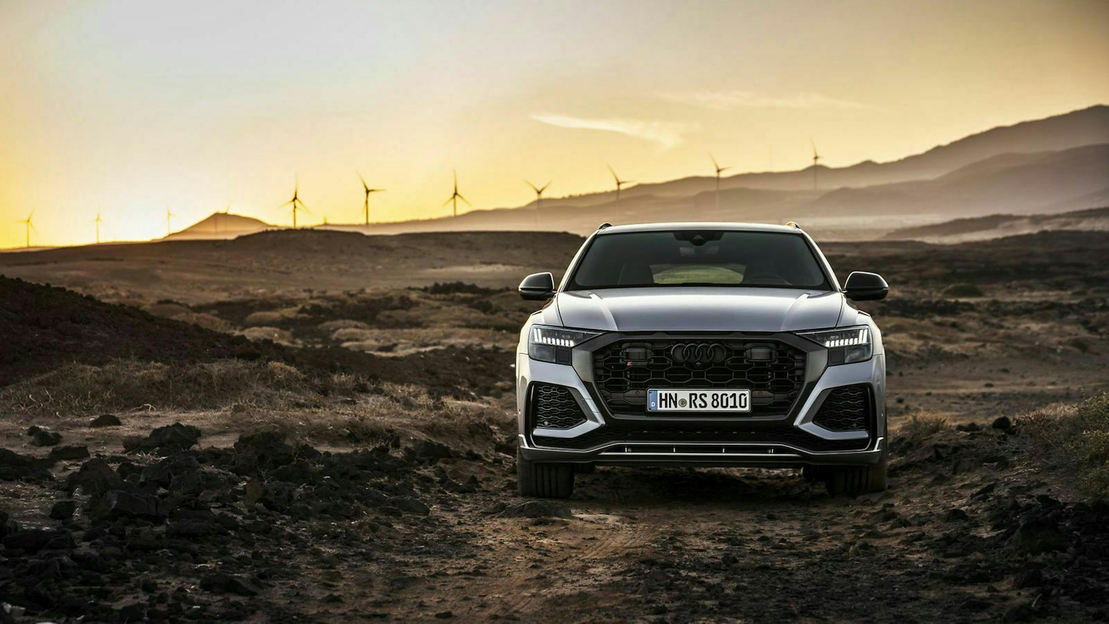 Zu sehen ist die Front des Audi RS Q8