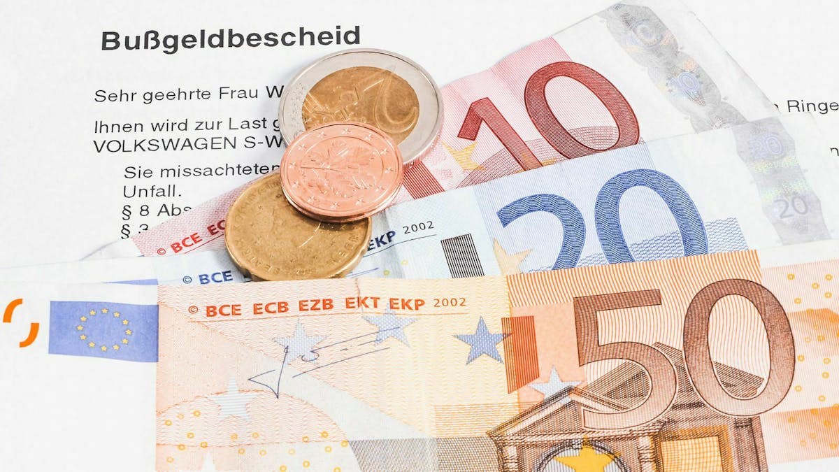 Du hast eine Ordnungswidrigkeit begangen und in der Folge einen entsprechenden Bußgeldbescheid erhalten?