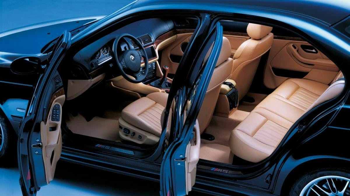Zu sehen ist die BMW 5er E39 Limousine