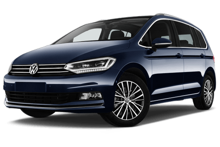 Dunkelblauer Volkswagen Touran, schräg von vorne fotografiert, vor weißem Hintergrund. Sichtbar sind die Frontpartie und das linke Seitenprofil.