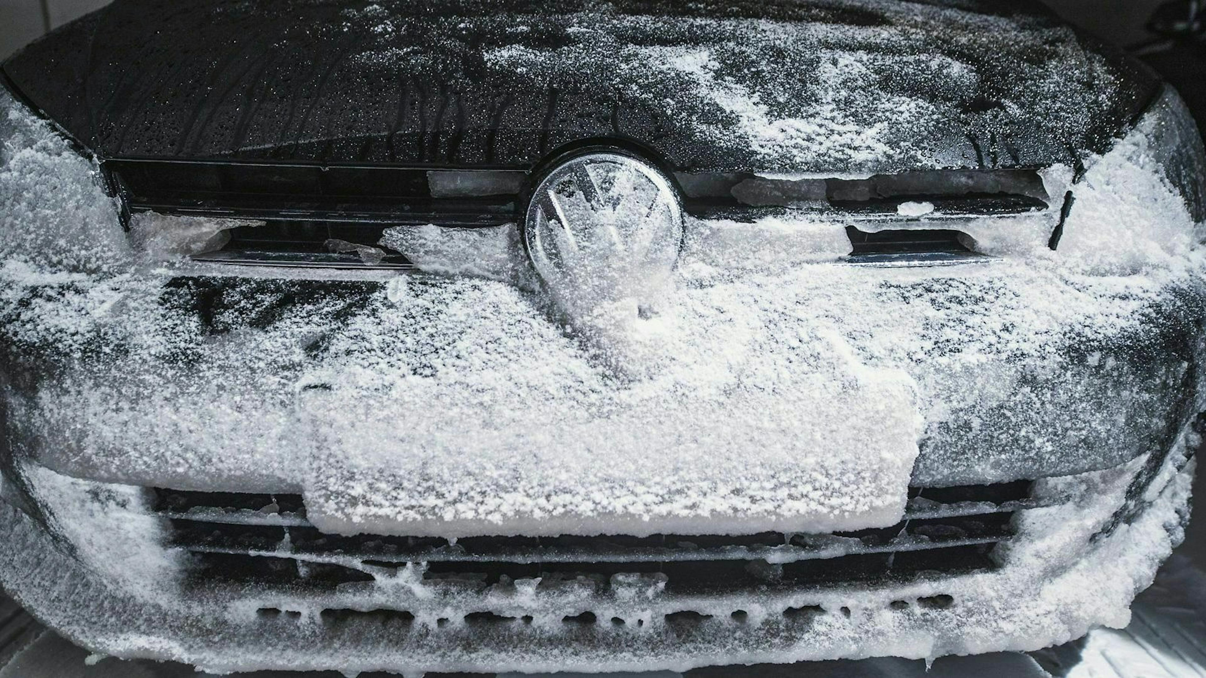 Im Winter kann es durch Schnee oder Dreck häufig zu Problemen mit der Einparkhilfe kommen.