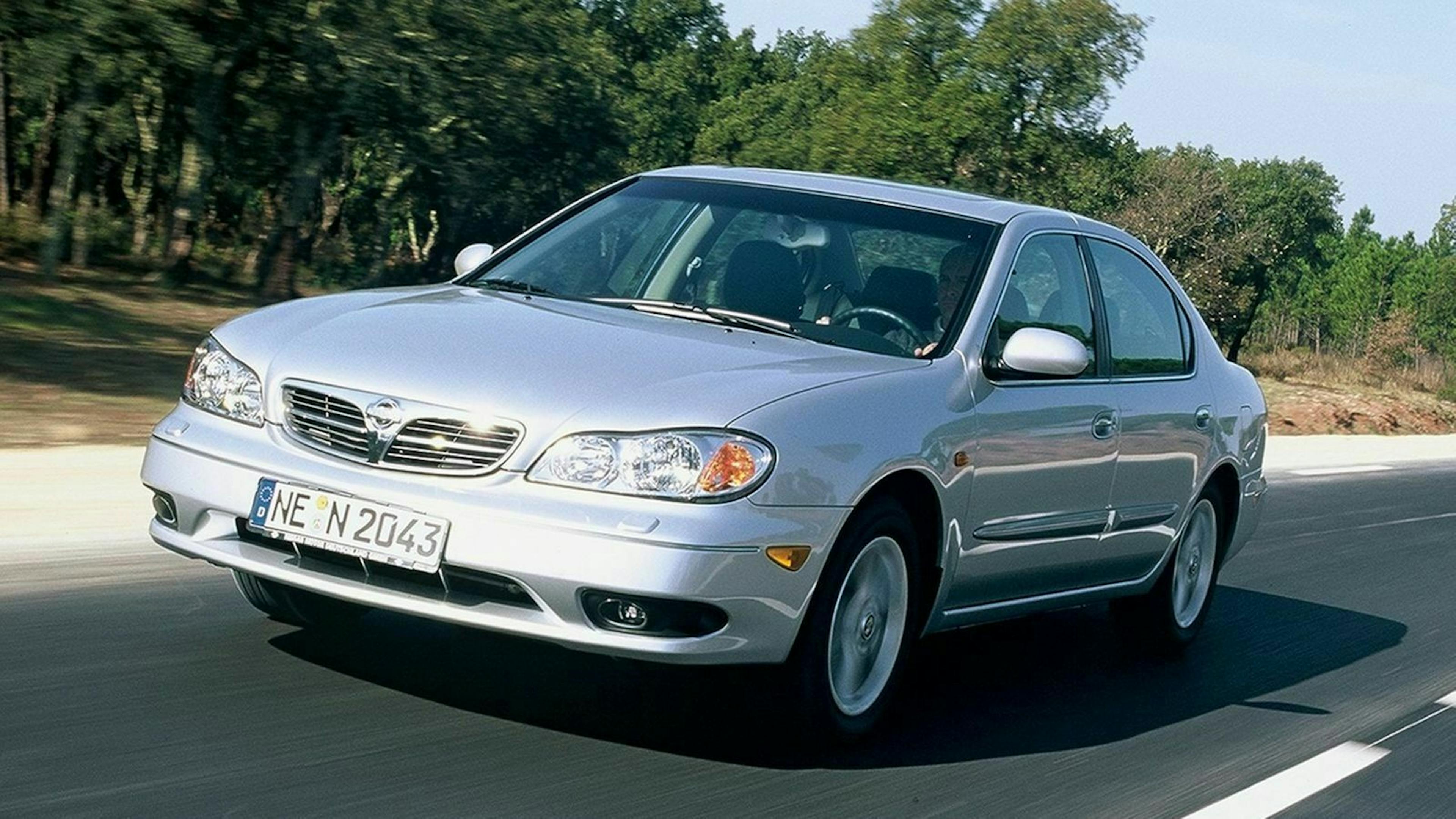 Nissan Maxima Dreiviertel-Frontansicht