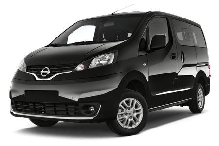 Schwarzer Van, seitlich von vorne fotografiert. Moderne Scheinwerfer, klare Fensterscheiben und silberne Felgen.