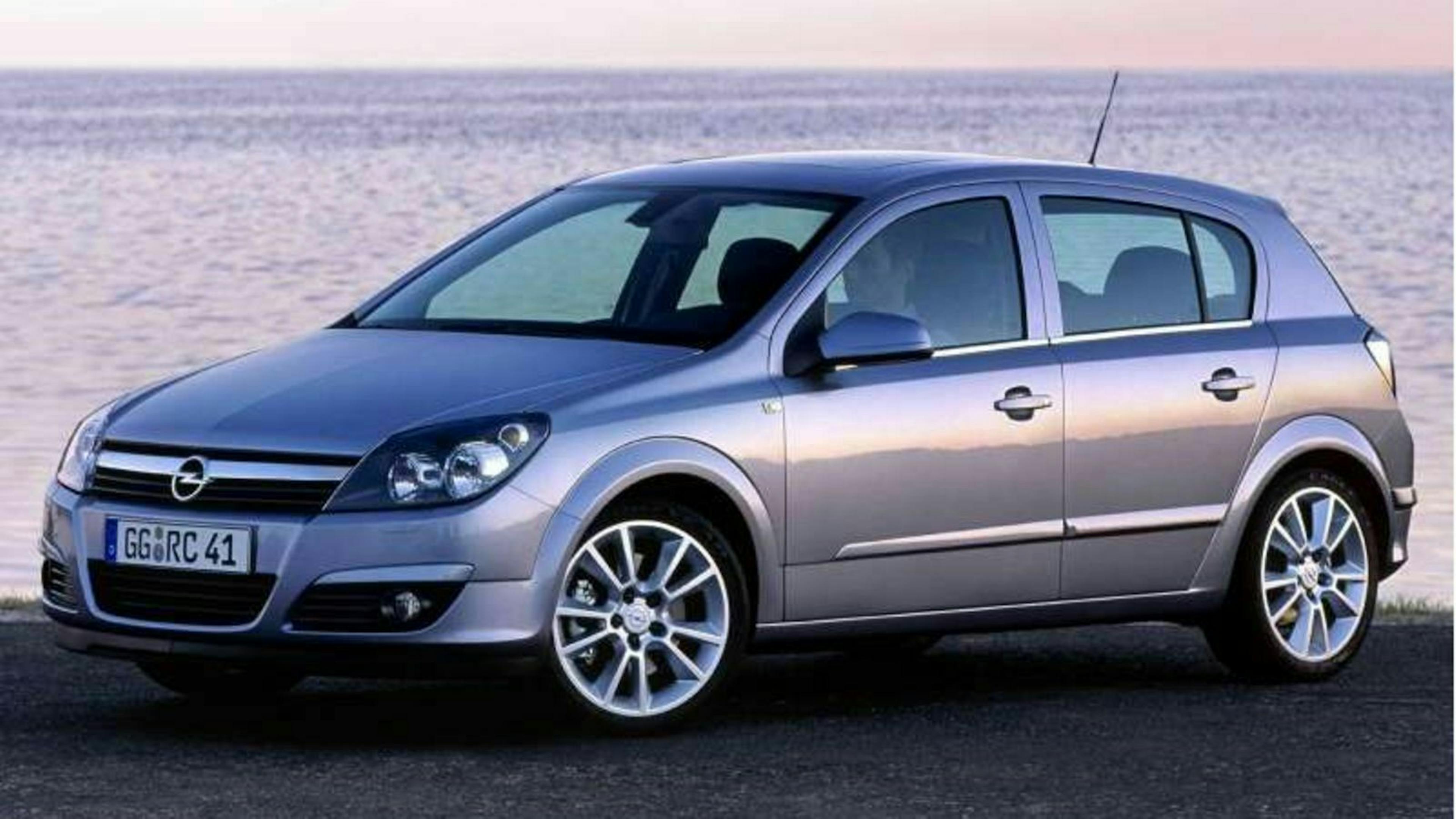 Opel Astra H Seitenansicht