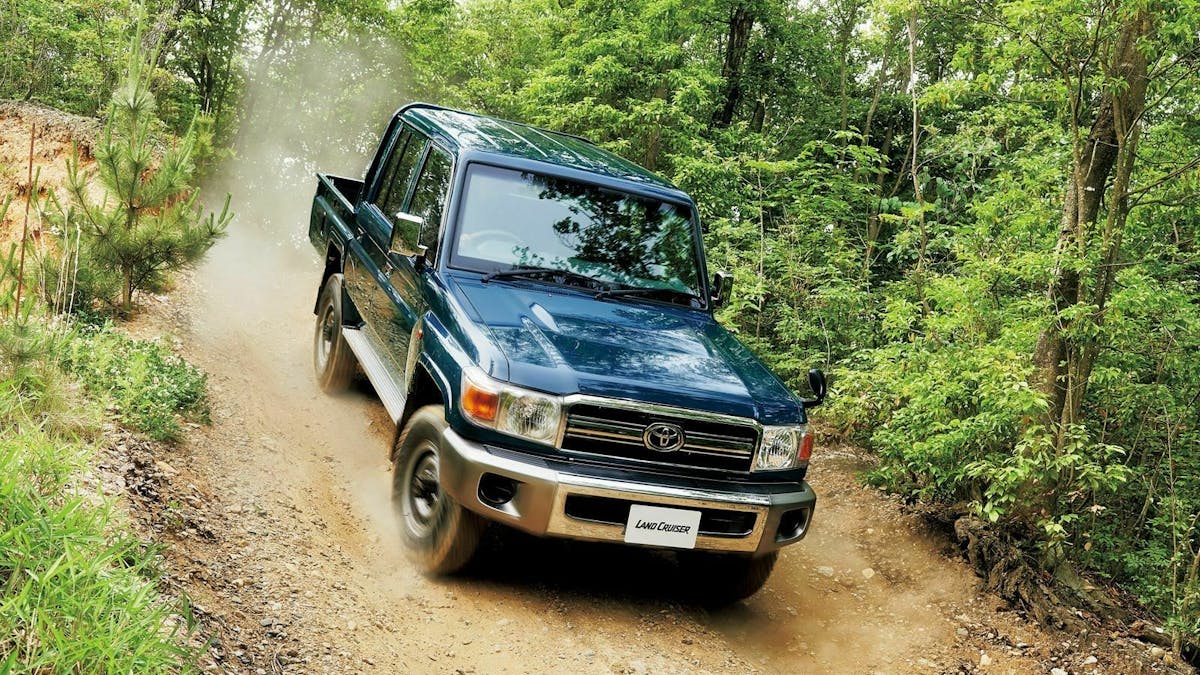 Der Toyota Landcruiser in Frontansicht