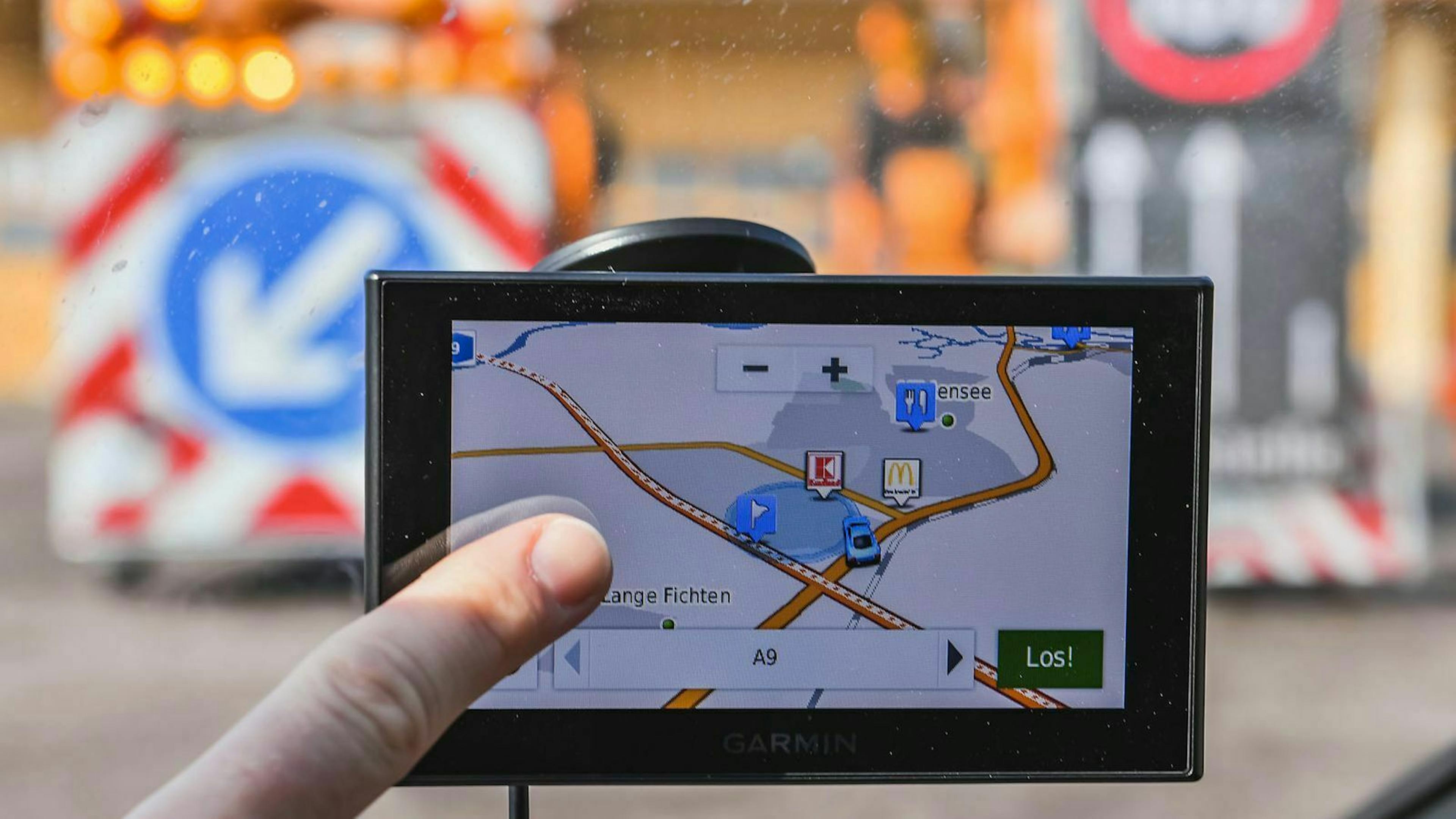 Navigationsgeräte sind heute aus Autos kaum mehr wegzudenken.