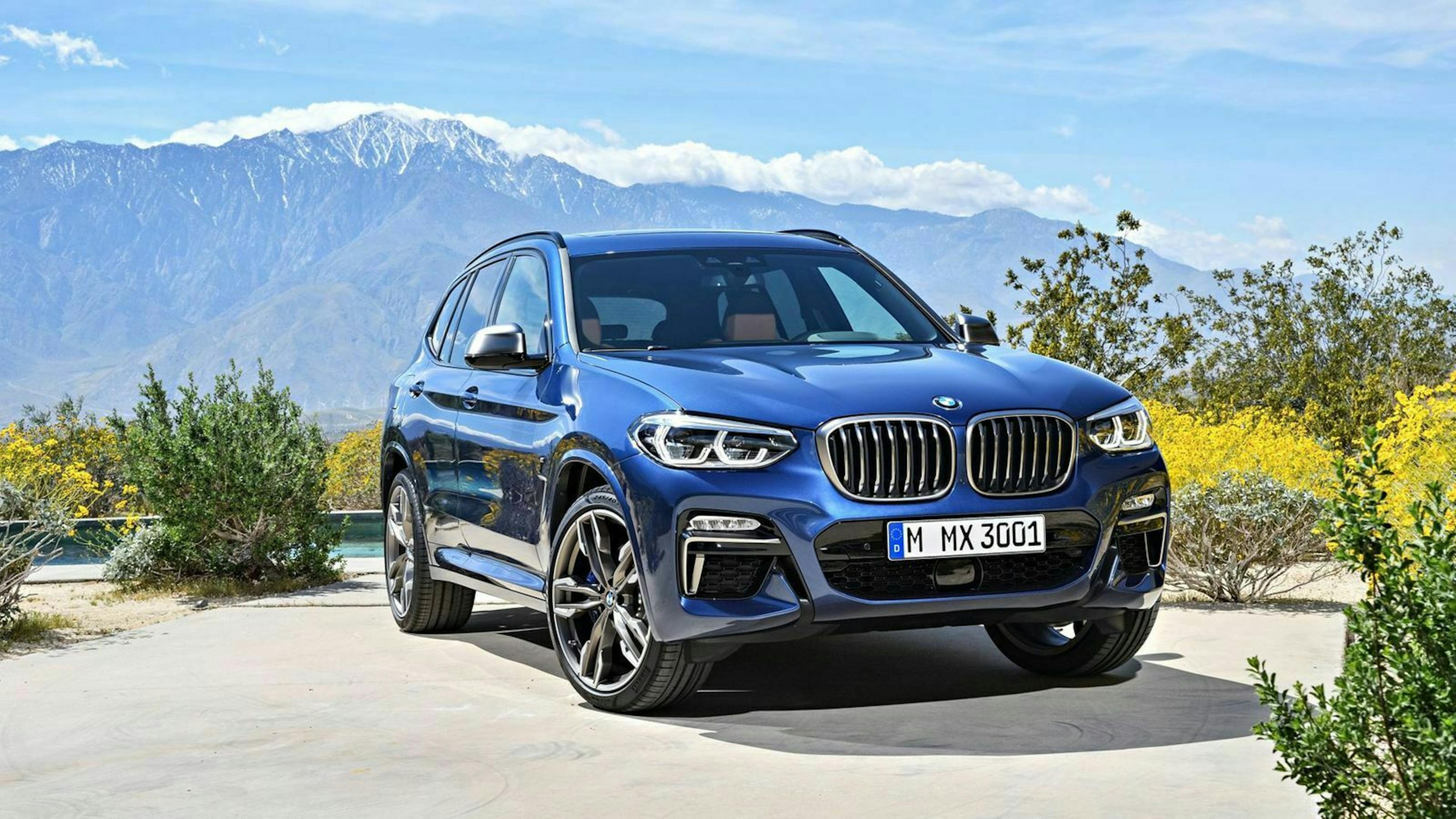 Der BMW x3 in Frontansicht stehend