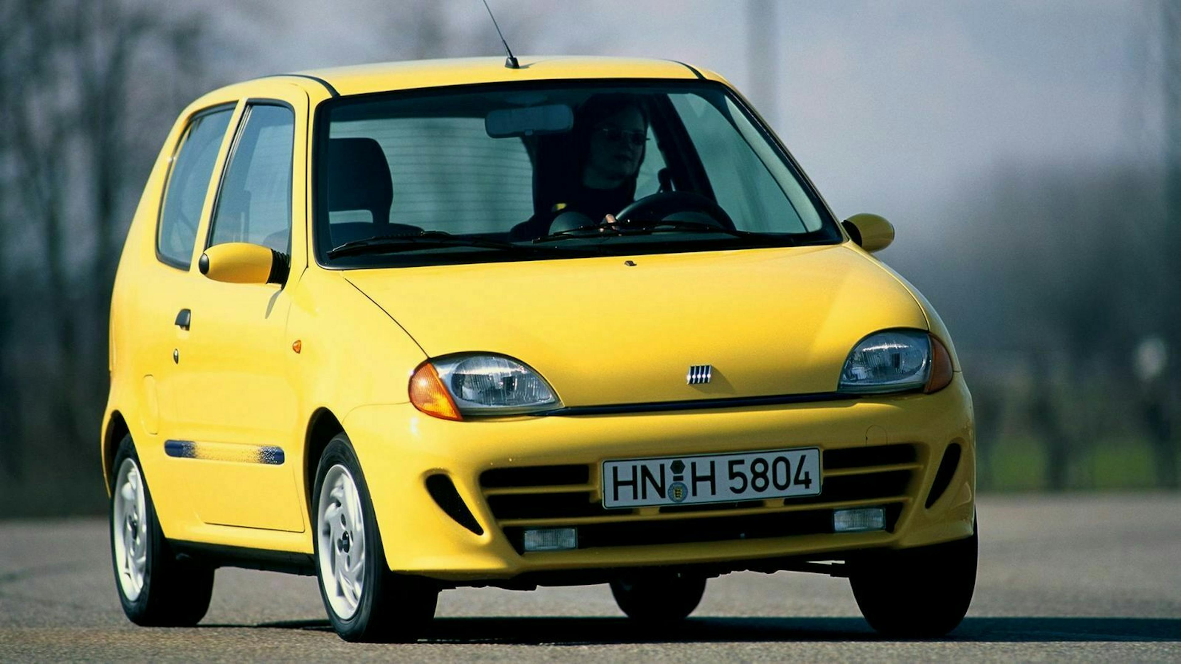 Der Fiat Cinquecento in Frontansicht