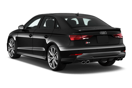 Schwarzer Audi S3 Limousine von hinten, geparkt, mit markanten Heckleuchten und Doppelauspuffanlagen.