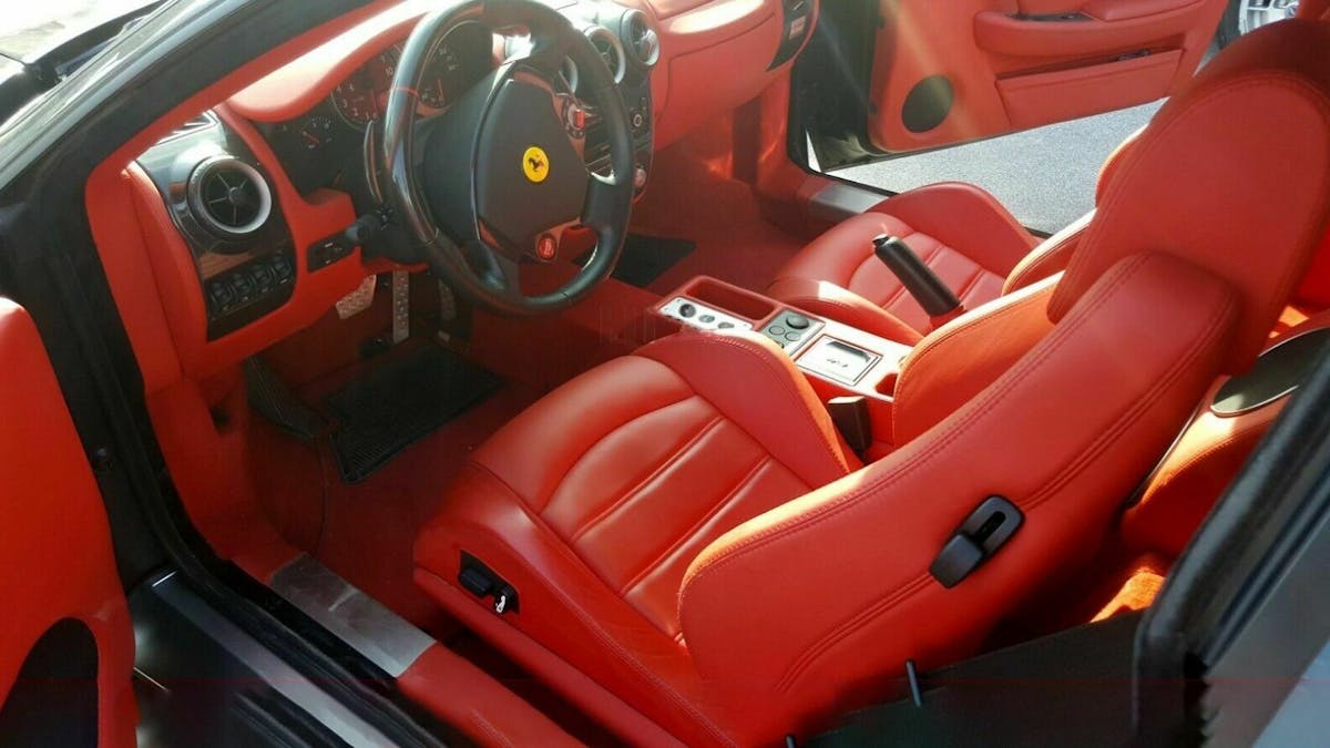 Ferrari F430 in der Innenansicht
