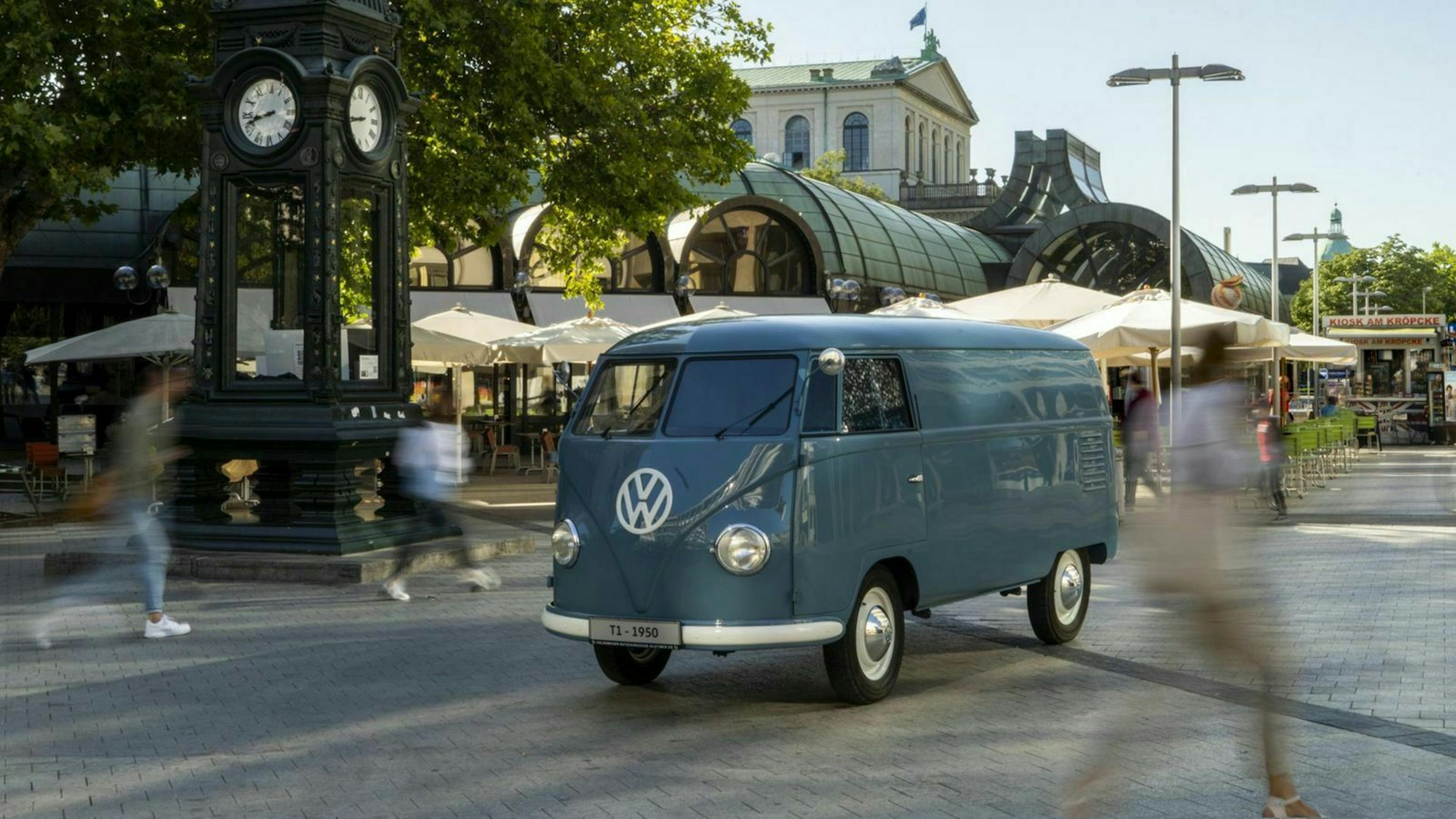 VW Bulli T1 Sofie Dreiviertel-Frontansicht