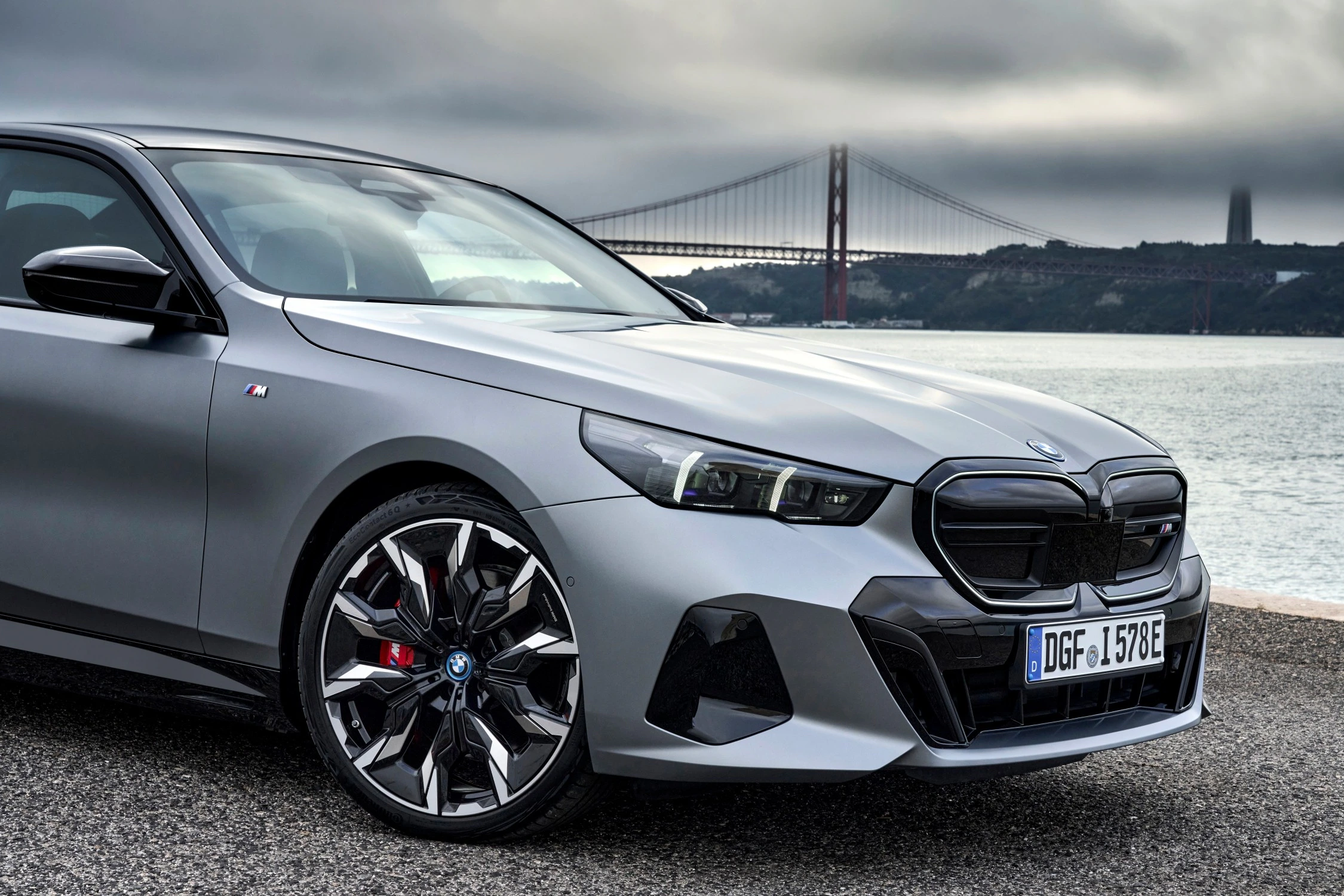 BMW I5 Limousine Detail Front