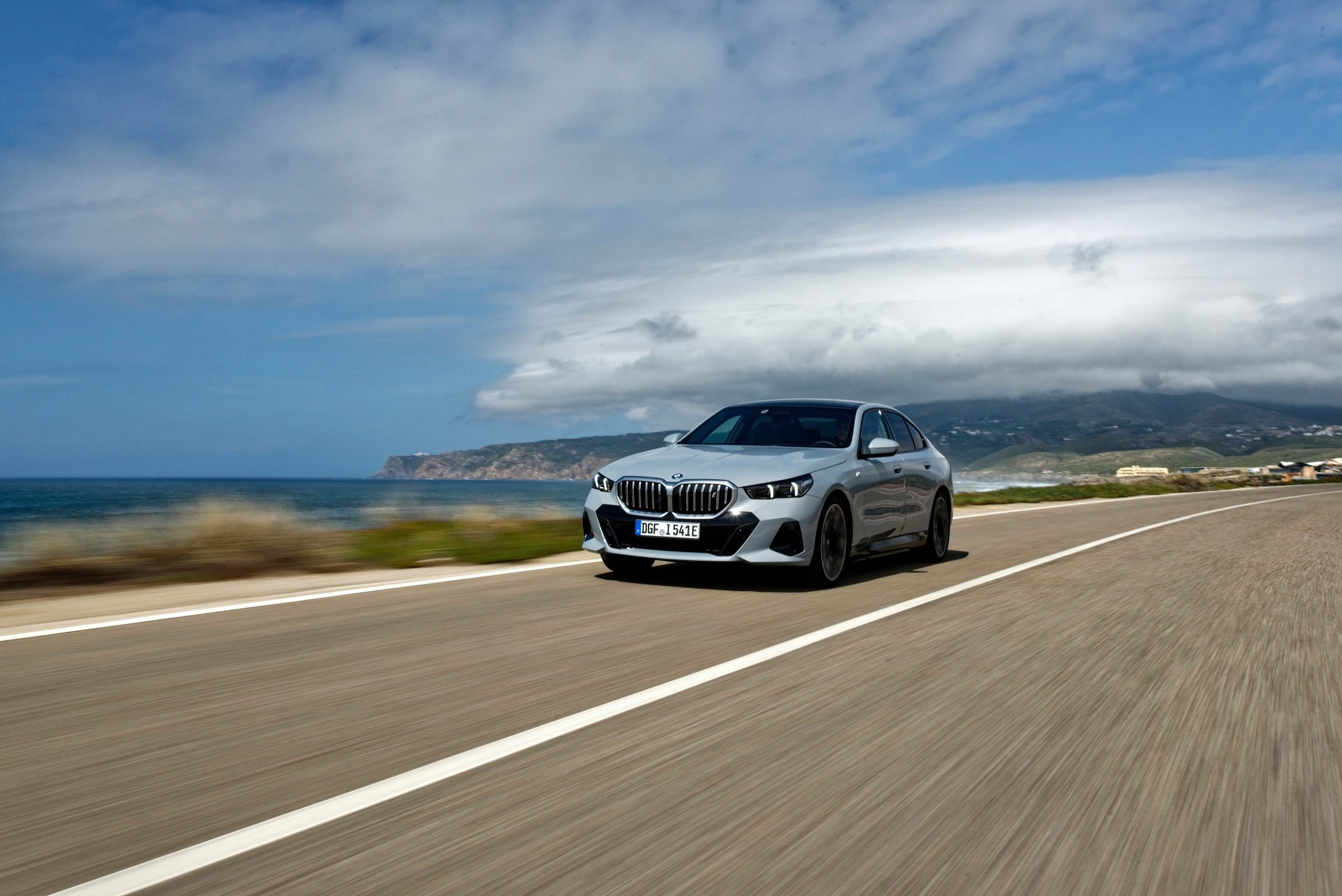 BMW I5 Limousine dynamisch Front