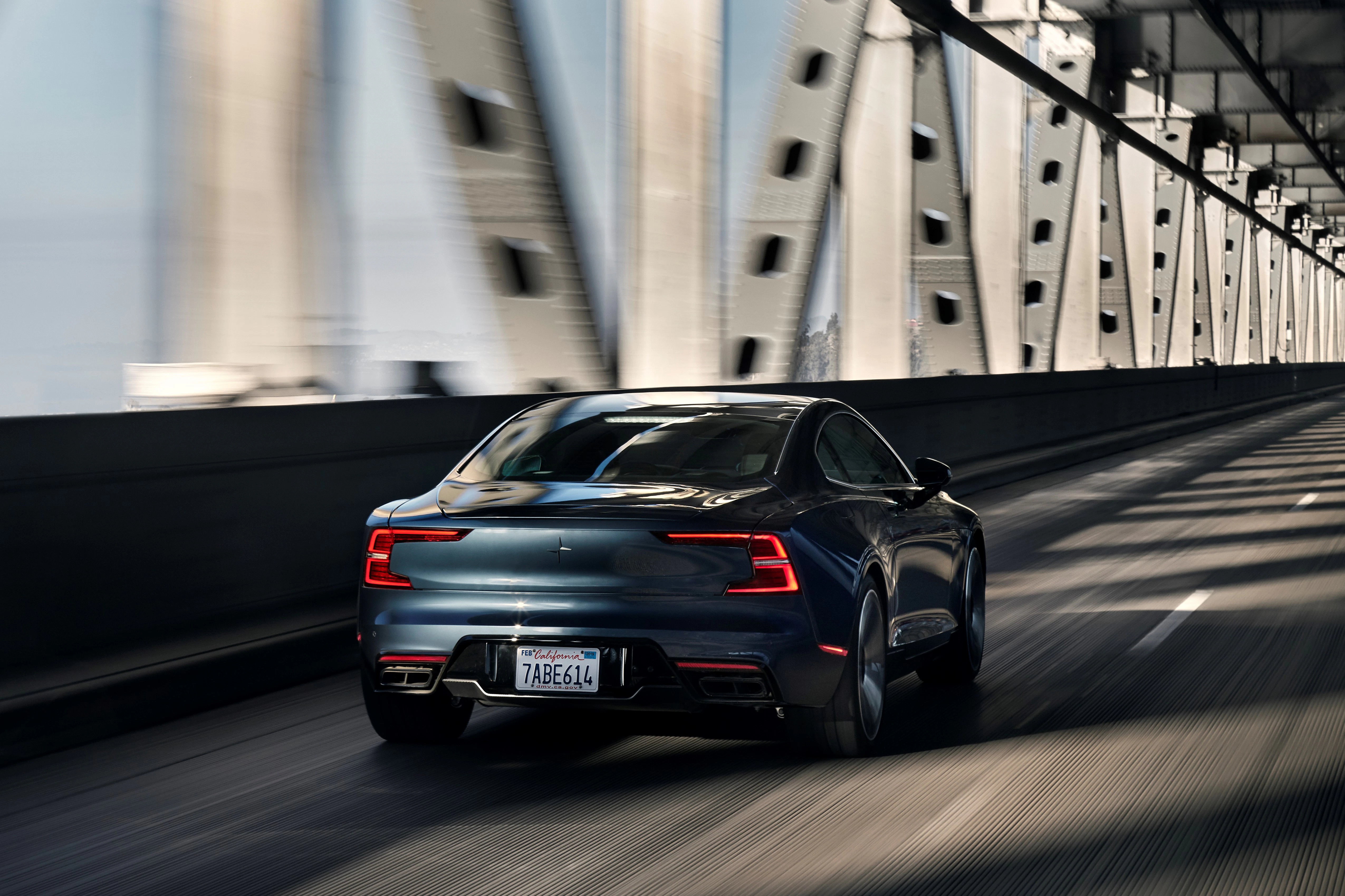 Polestar 1 dynamisch Heck
