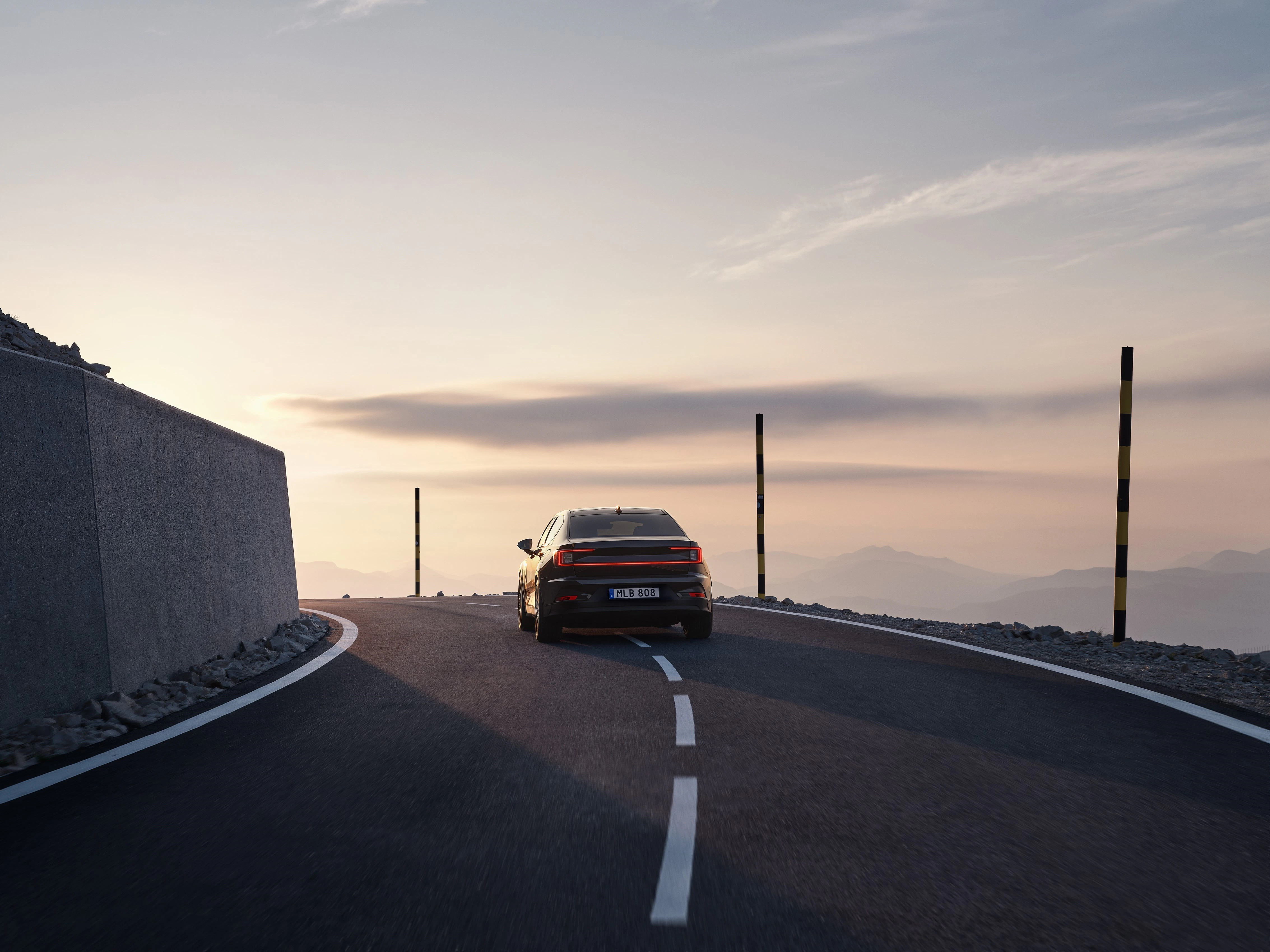Polestar 2 dynamisch Heck