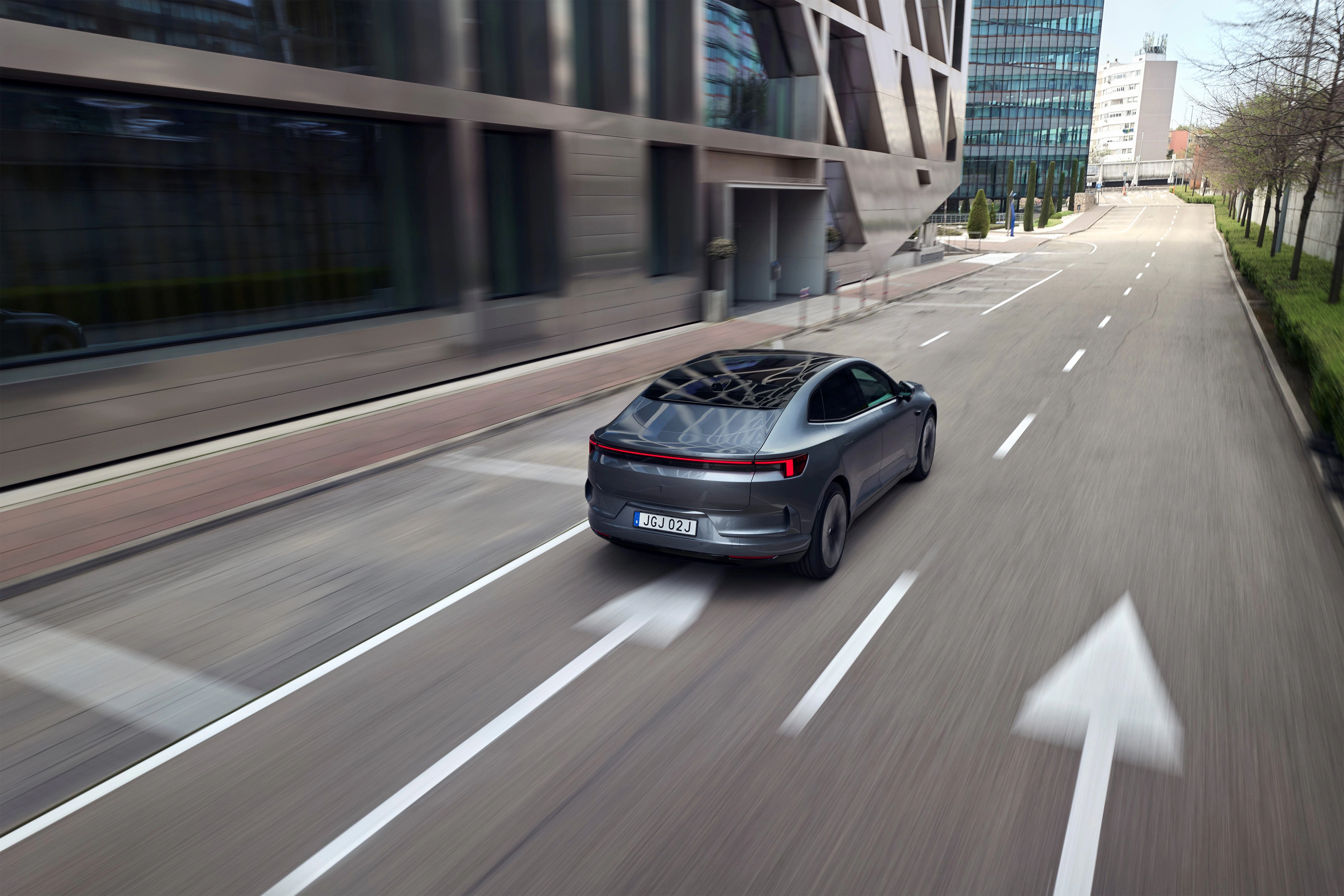 Polestar 4 dynamisch Heck