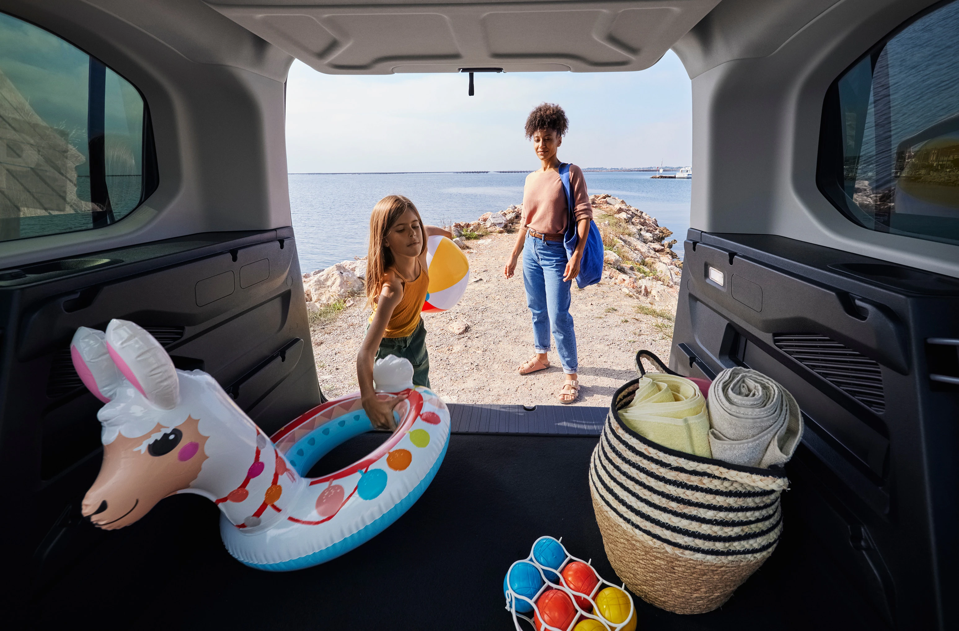 Der Kofferraum eines Citroen e-Berlingo von innen