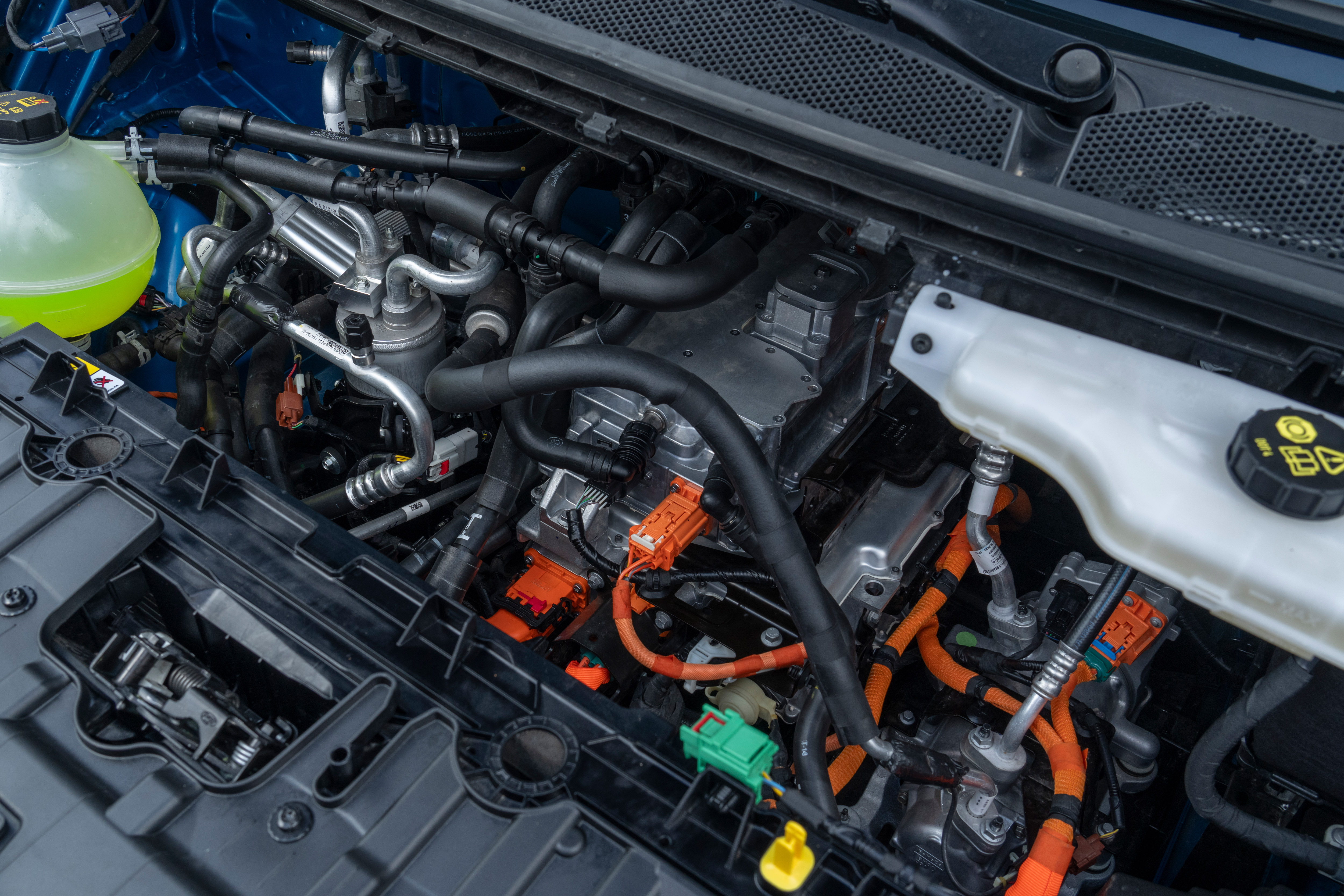 Ford e-Transit Custom Kastenwagen Motorraum