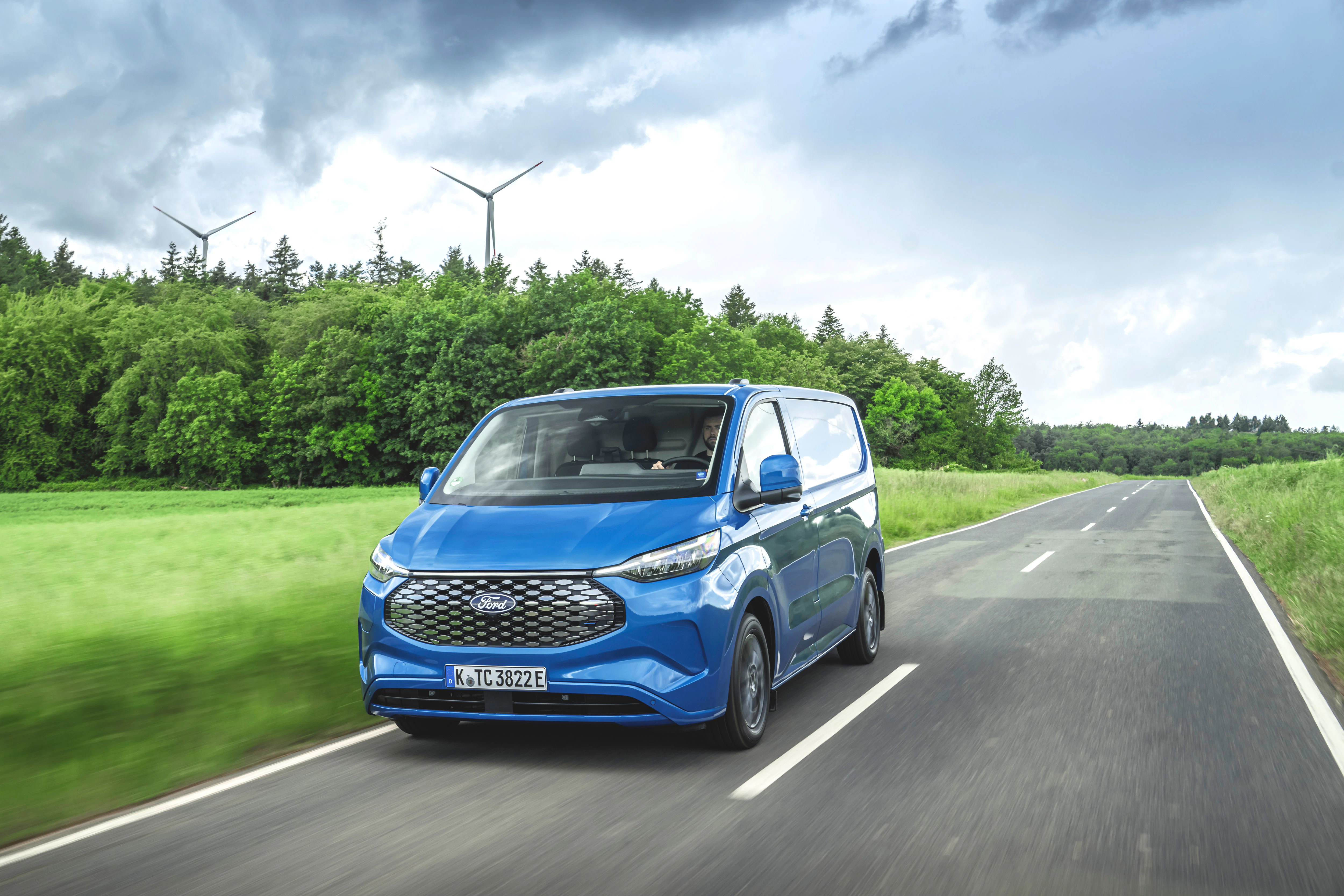 Ford e-Transit Custom Kastenwagen dynamisch Front