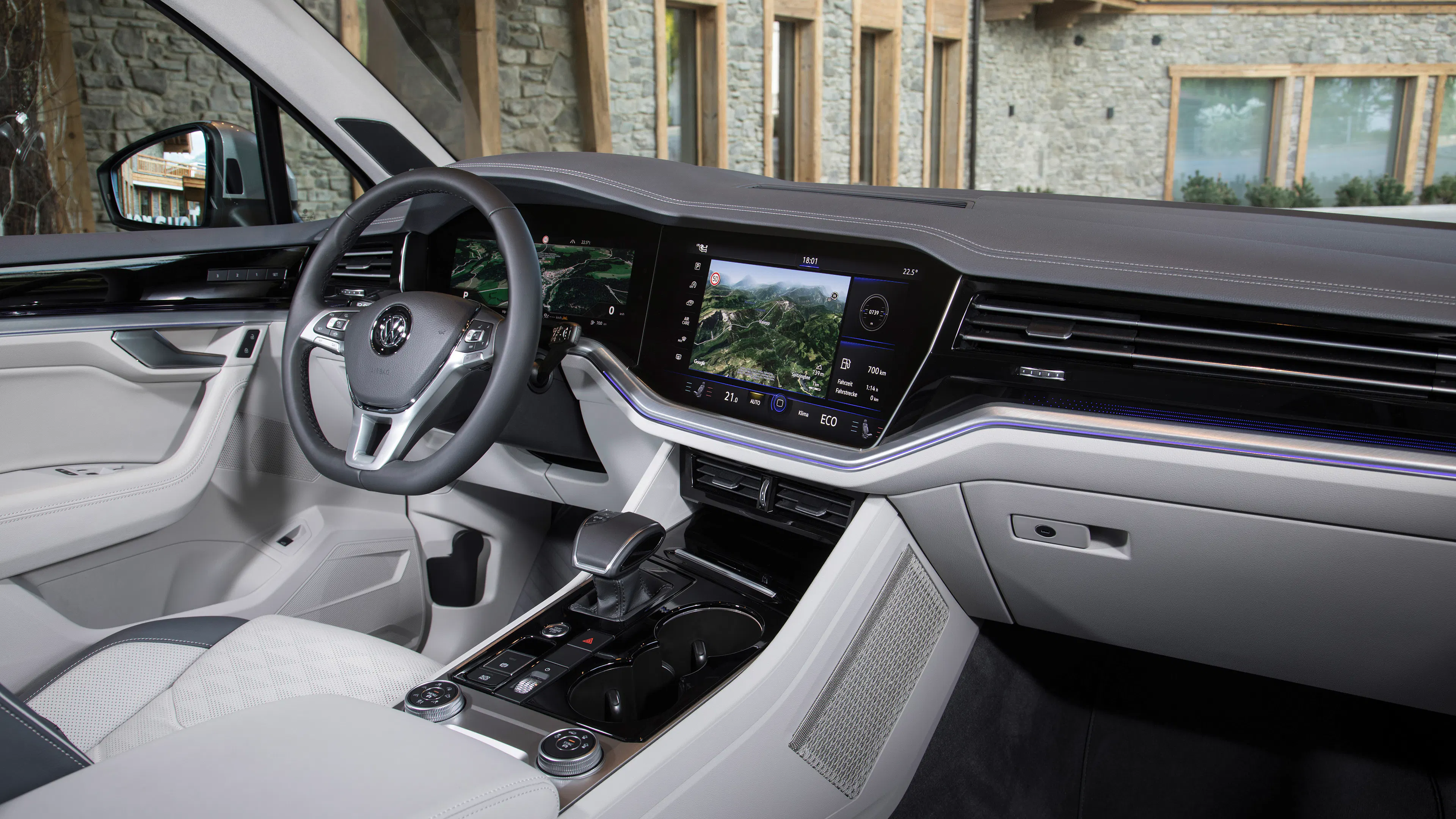 Das Armaturenbrett des Volkswagen Touareg.