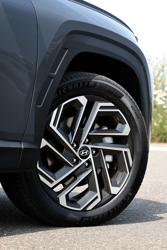 Hyundai TUCSON Detailansicht  Rad vorne rechts