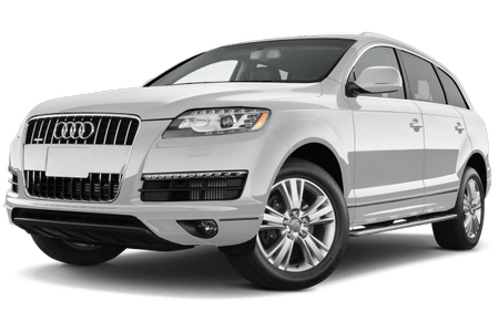 Weißer SUV, Audi Q7, Frontansicht von links, zeigt markante Scheinwerfer und Kühlergrill, parkend vor weißem Hintergrund.