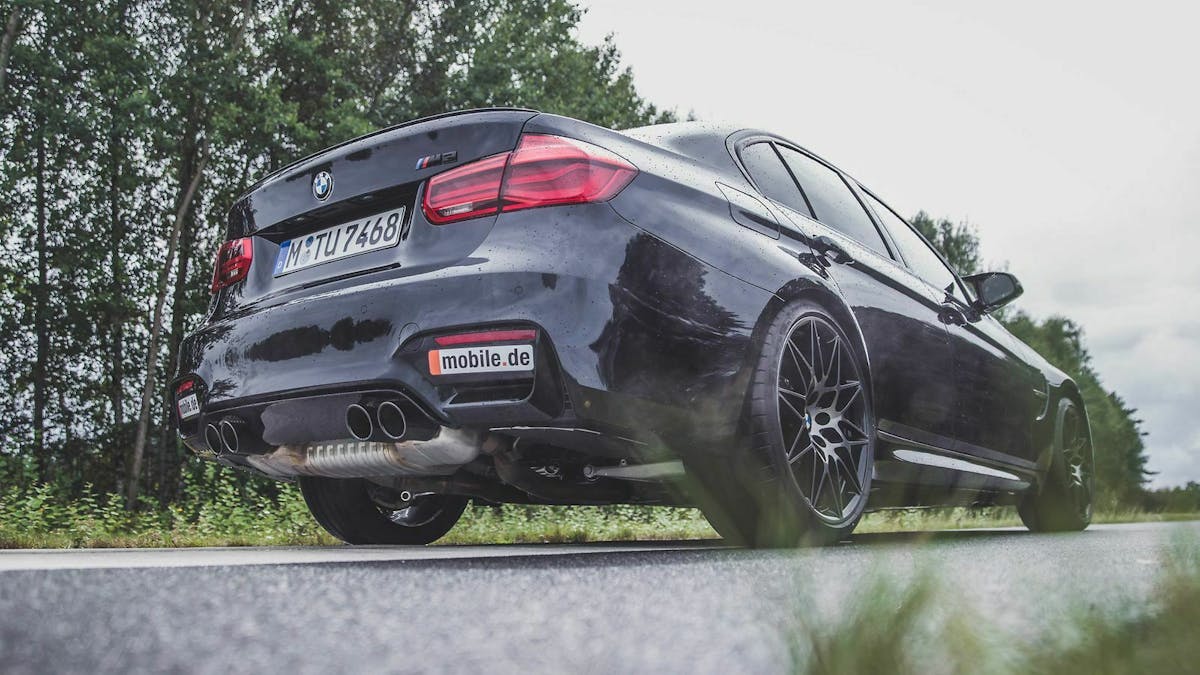 Schwarzer BMW M3