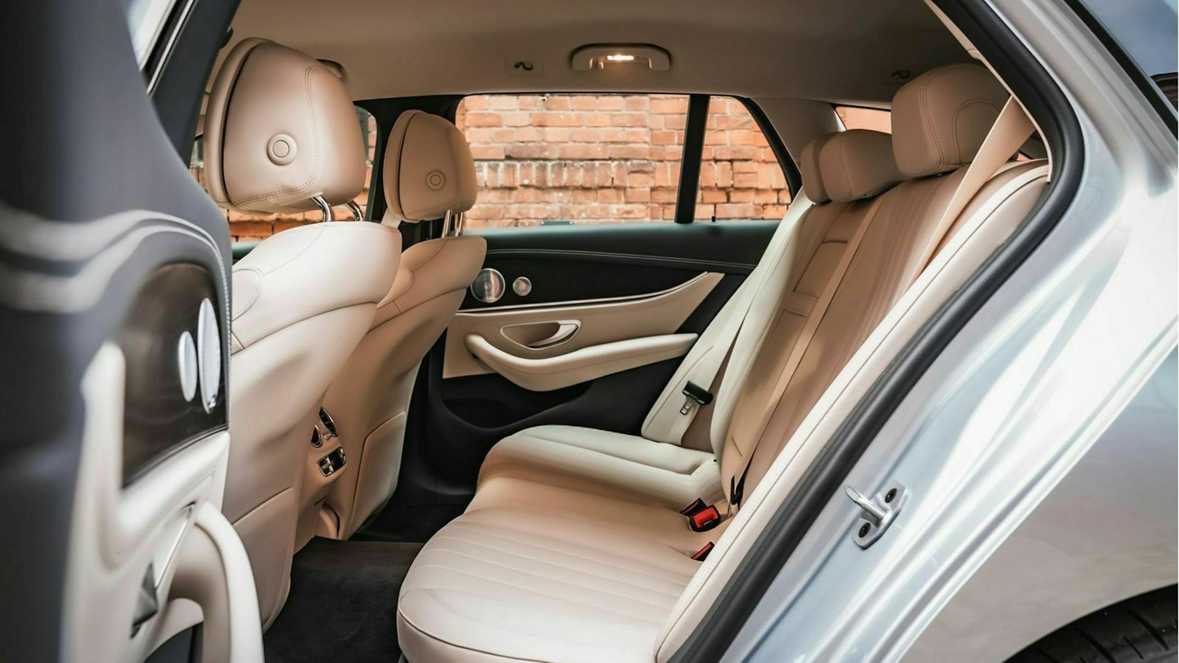 Mercedes E400d Rückbank