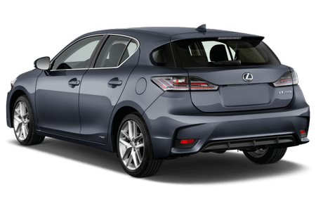Grauer Lexus CT 200h Hybrid aus schräger Rückansicht, parkend auf weißem Hintergrund.