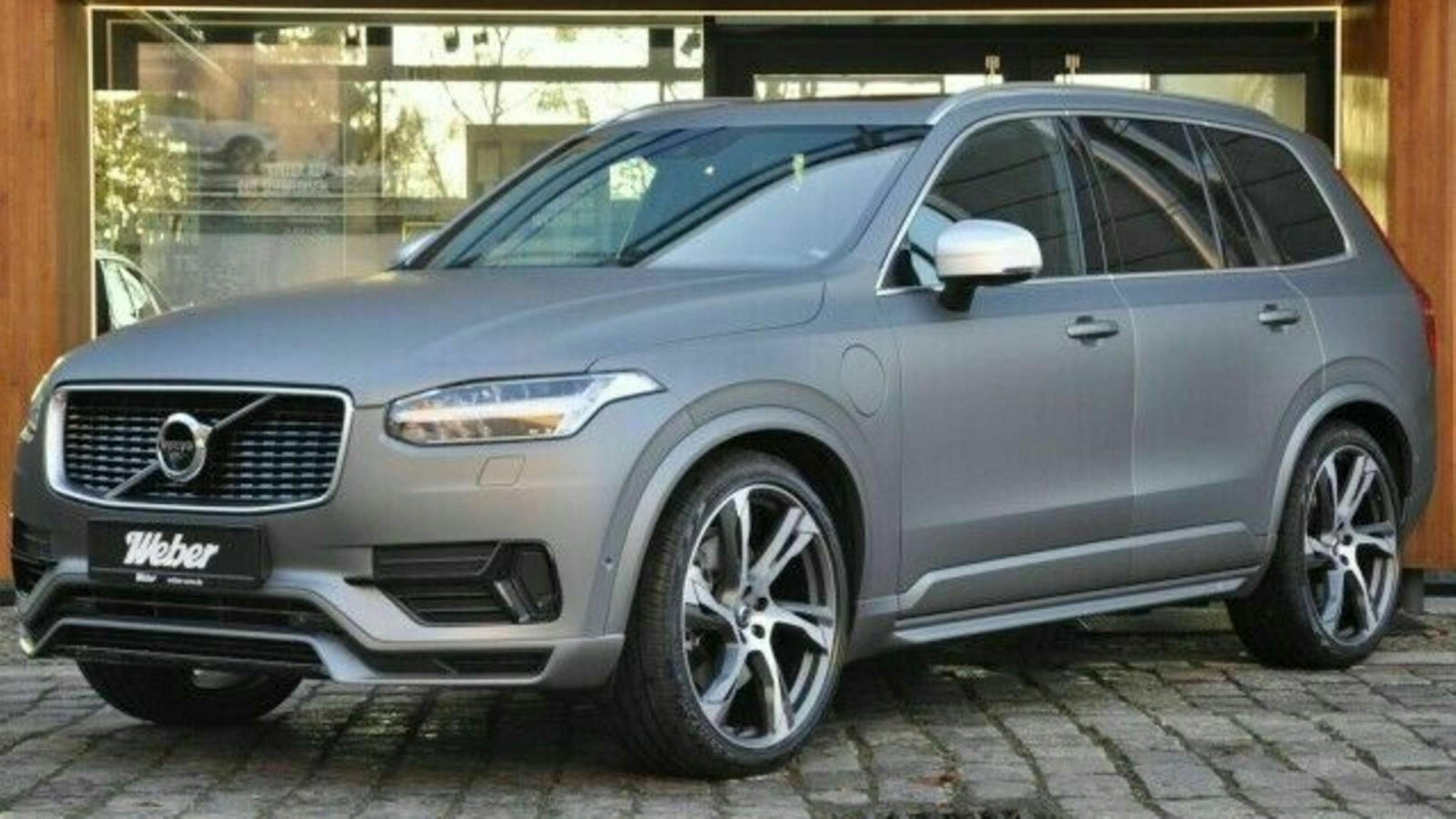 Volvo XC90 PHEV Dreiviertel-Frontansicht