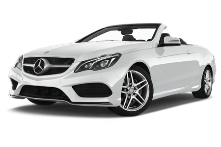 Weißes Mercedes-Benz Cabriolet, Seitenansicht, mit geöffnetem Verdeck auf transparentem Hintergrund.