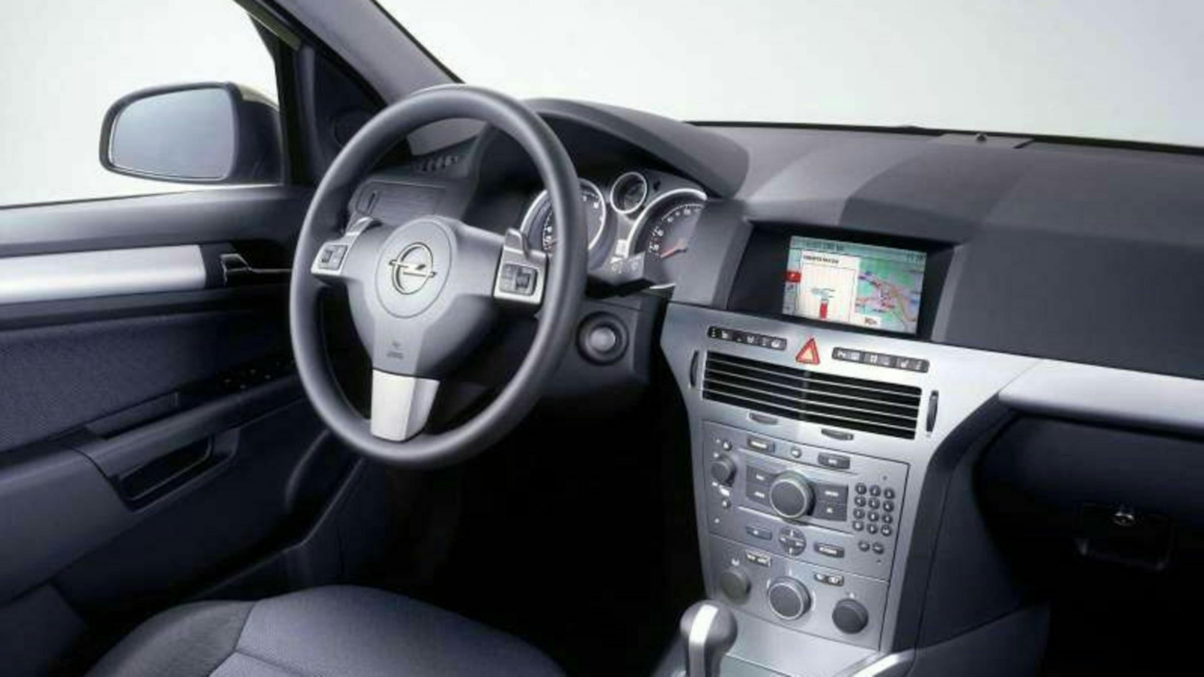 Opel Astra H Cockpit
