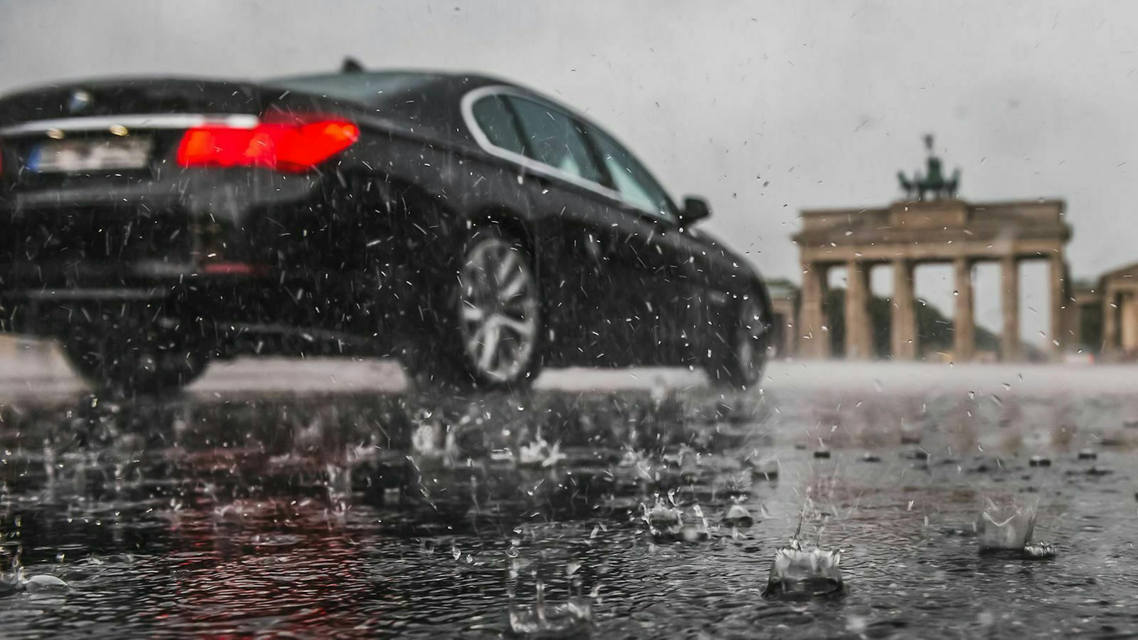 Ganzjahresreifen ersparen die sonst saisonal fälligen Wechsel von Sommer- auf Winterreifen